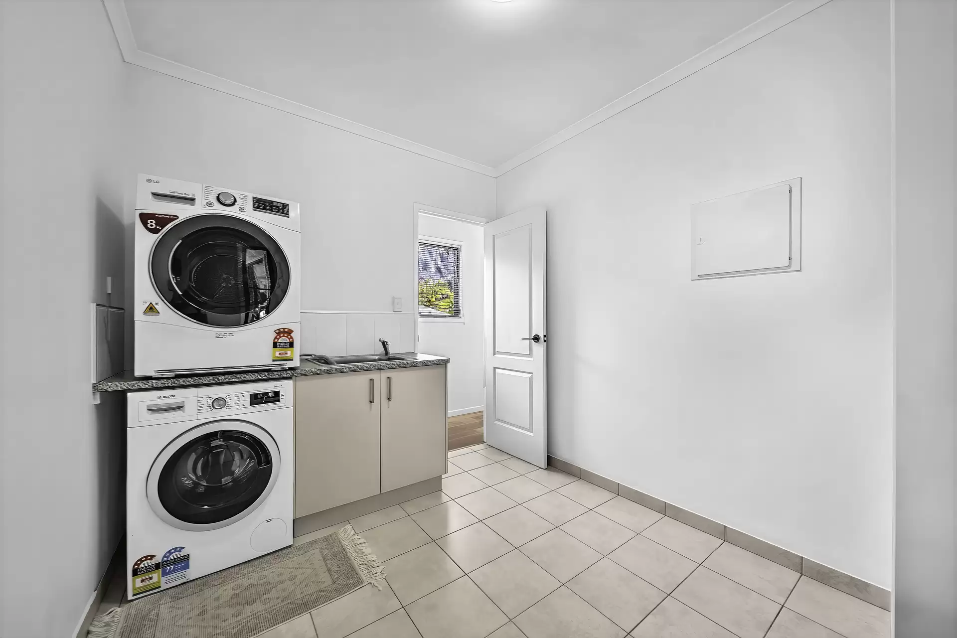 3 Moody Road, Strathdickie For Sale by Queensland Sotheby's International Realty - image 1