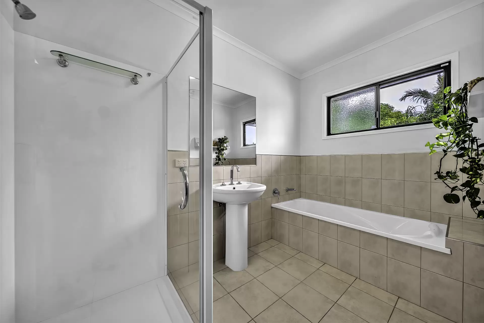 3 Moody Road, Strathdickie For Sale by Queensland Sotheby's International Realty - image 1