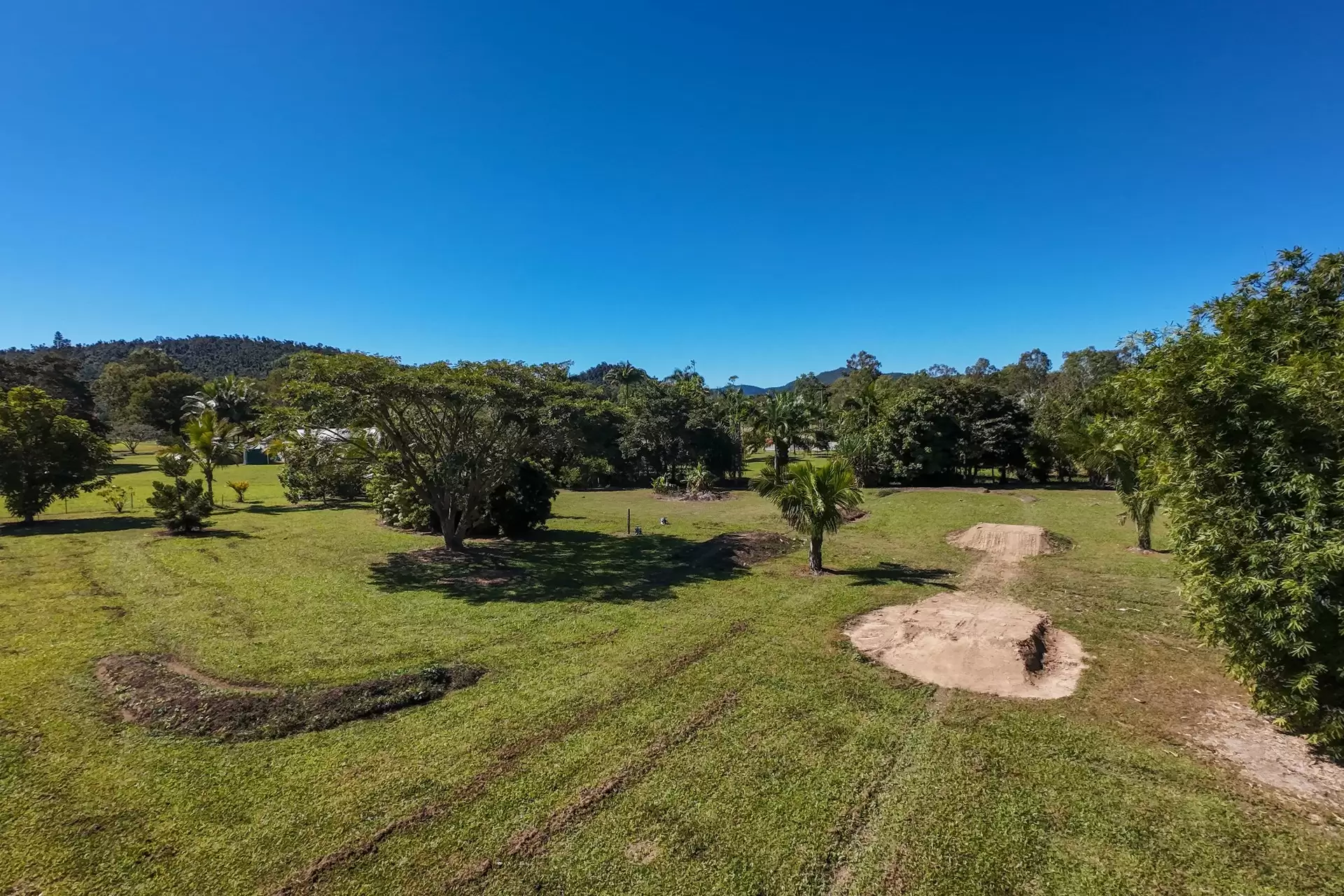 3 Moody Road, Strathdickie For Sale by Queensland Sotheby's International Realty - image 1