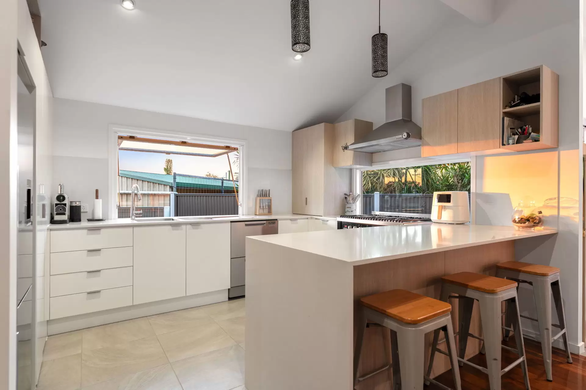 17 Allden  Avenue, Labrador For Sale by Queensland Sotheby's International Realty - image 1