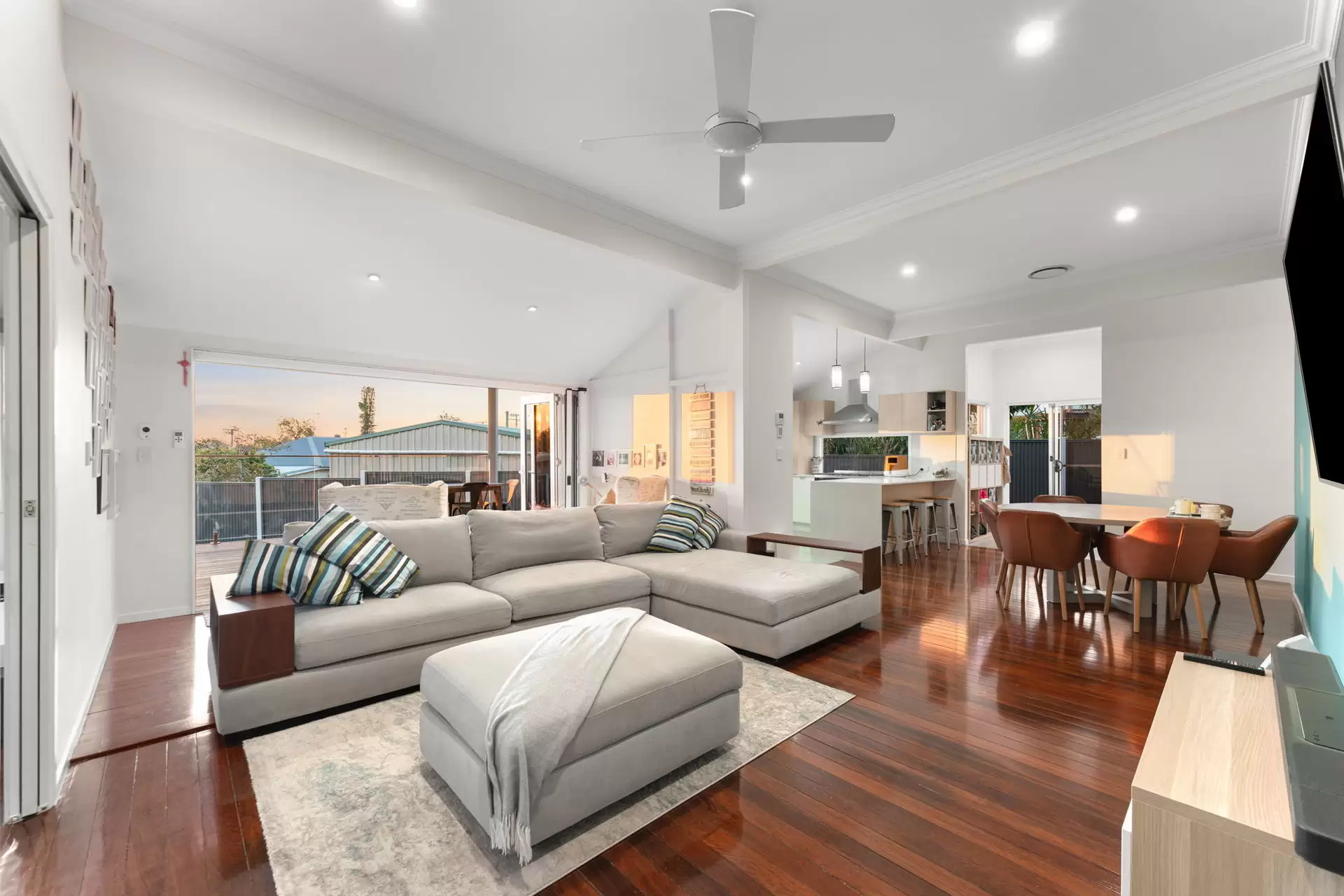 17 Allden  Avenue, Labrador For Sale by Queensland Sotheby's International Realty - image 1