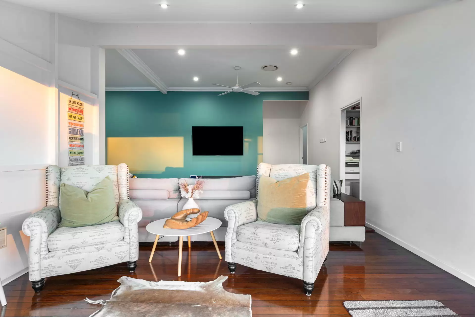 17 Allden  Avenue, Labrador For Sale by Queensland Sotheby's International Realty - image 1