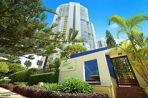 2123/1 Lennie Avenue, Main Beach Sold by 