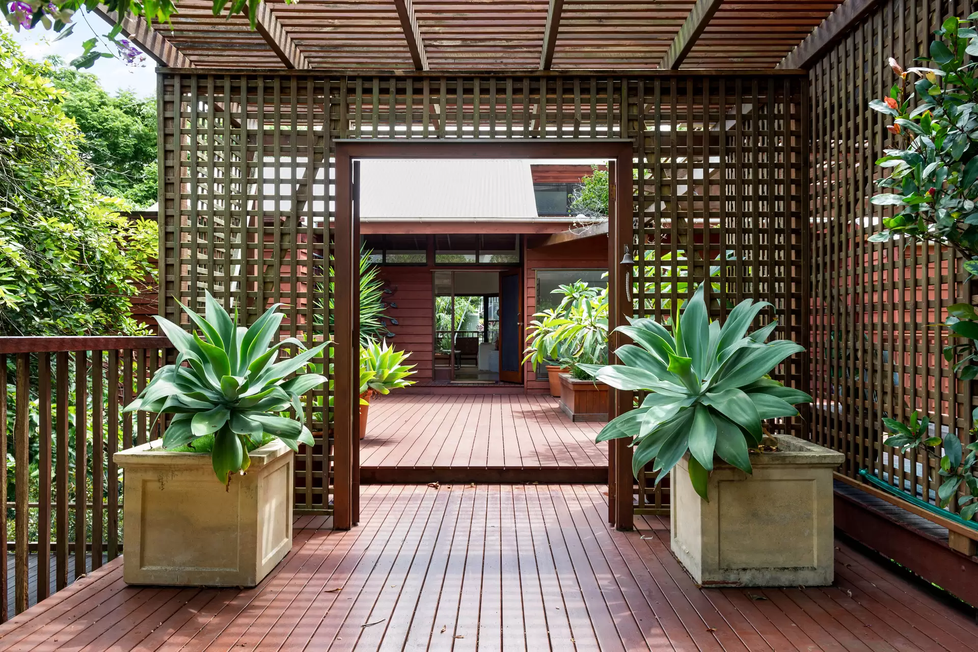 32 Grays  Road, Hamilton For Sale by Queensland Sotheby's International Realty - image 1