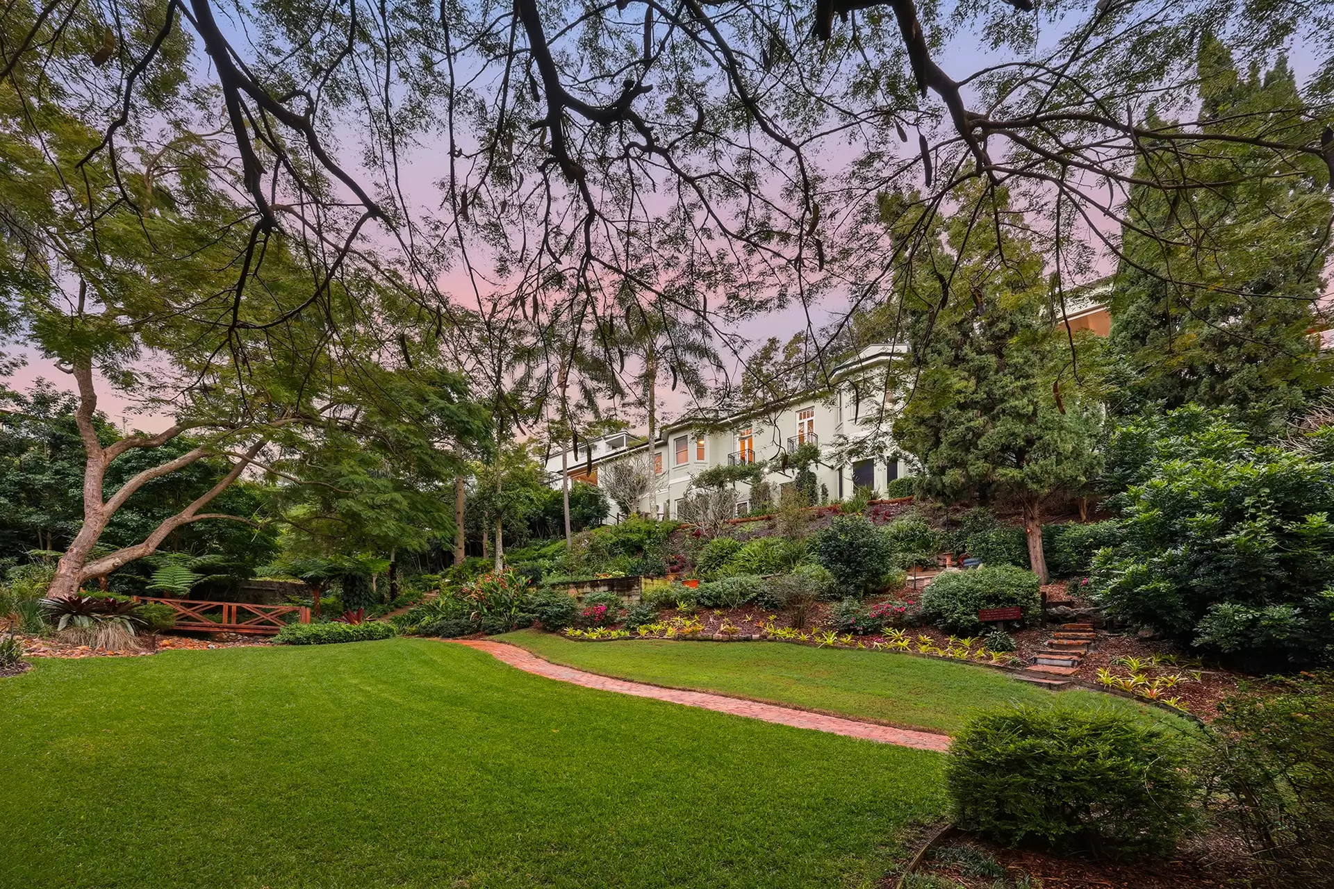 36 Grays  Road, Hamilton For Sale by Queensland Sotheby's International Realty - image 1