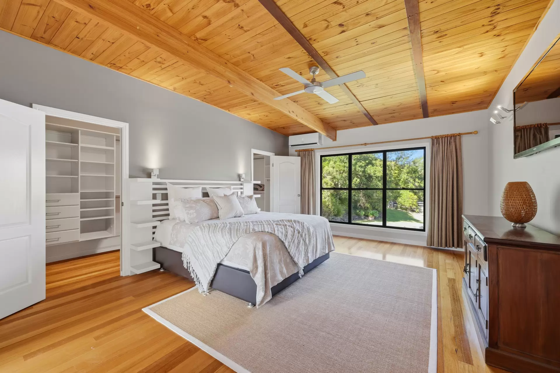 601  Illinbah  Road, Illinbah For Sale by Queensland Sotheby's International Realty - image 1