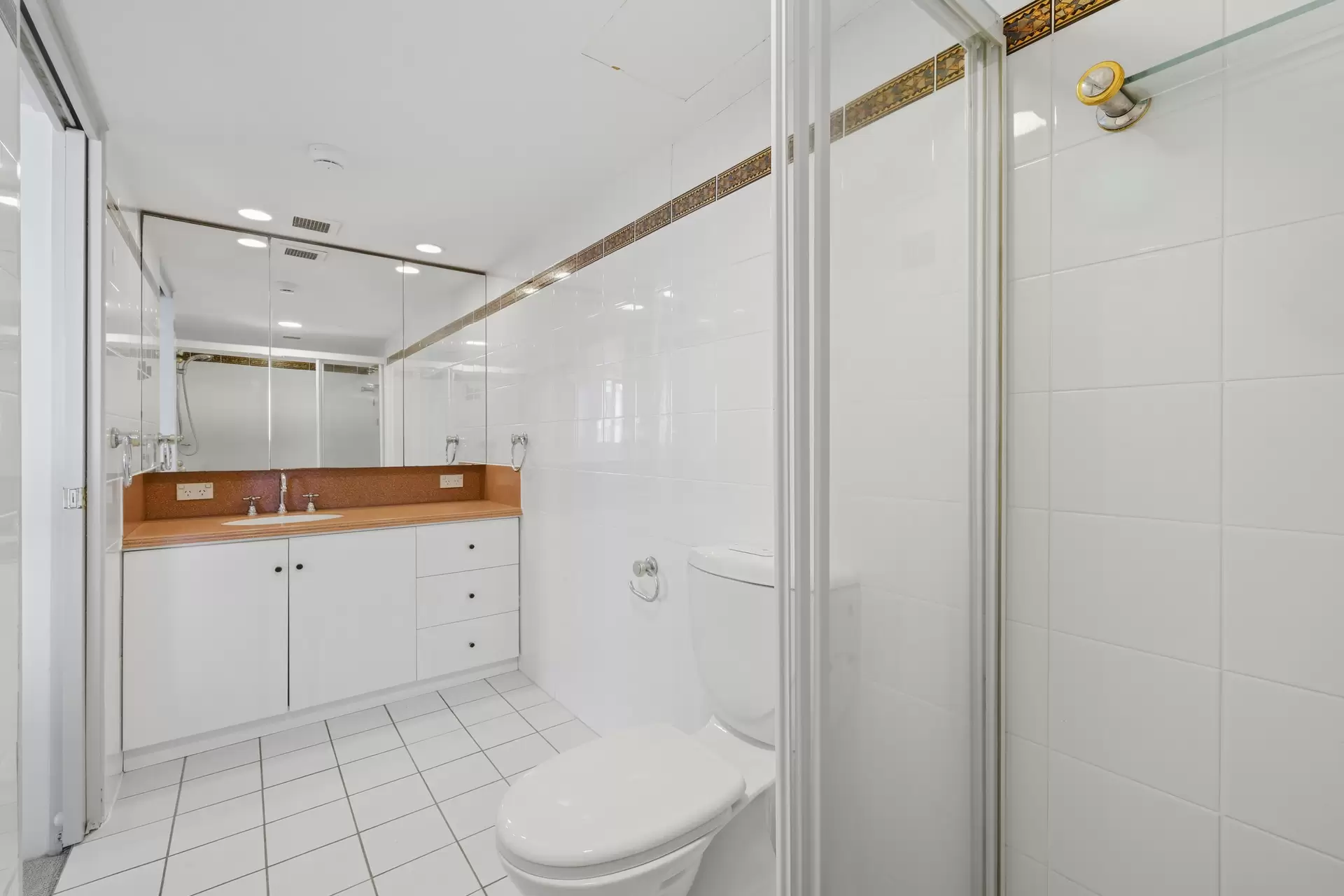 27/3534 Main Beach Parade, Main Beach Sold by Queensland Sotheby's International Realty - image 1