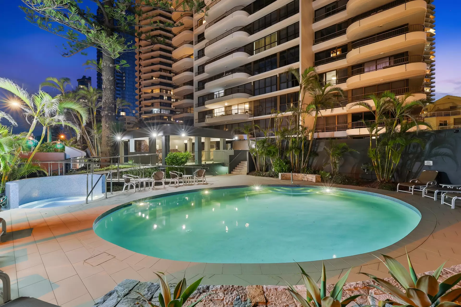 27/3534 Main Beach Parade, Main Beach Sold by Queensland Sotheby's International Realty - image 1