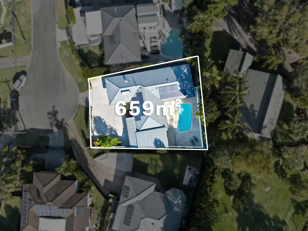 8 Daniel Crescent, Ashmore For Sale by Queensland Sotheby's International Realty - image 1