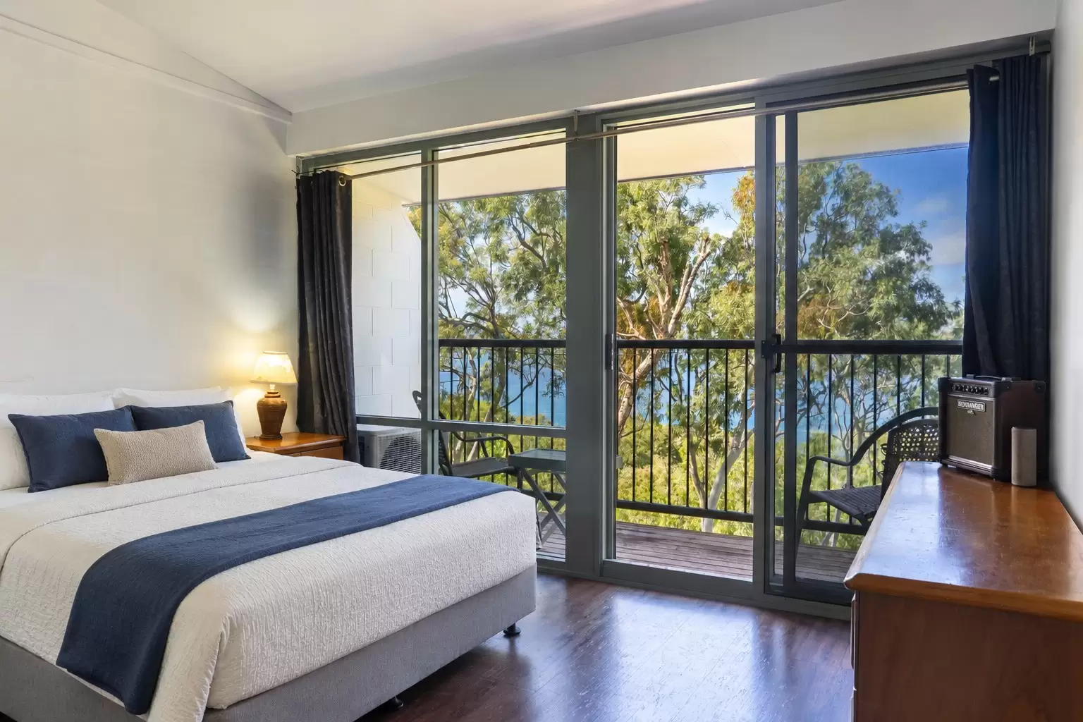 Coral Sea 11, 6 Great Northern Highway, Hamilton Island For Sale by  - image 1