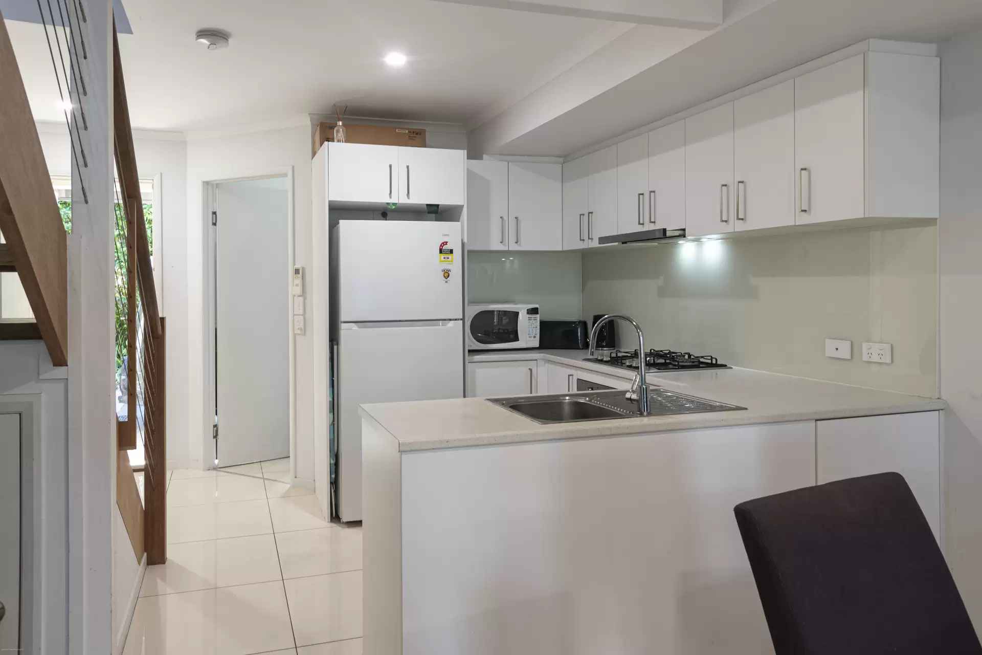 Coral Sea 11, 6 Great Northern Highway, Hamilton Island For Sale by  - image 1