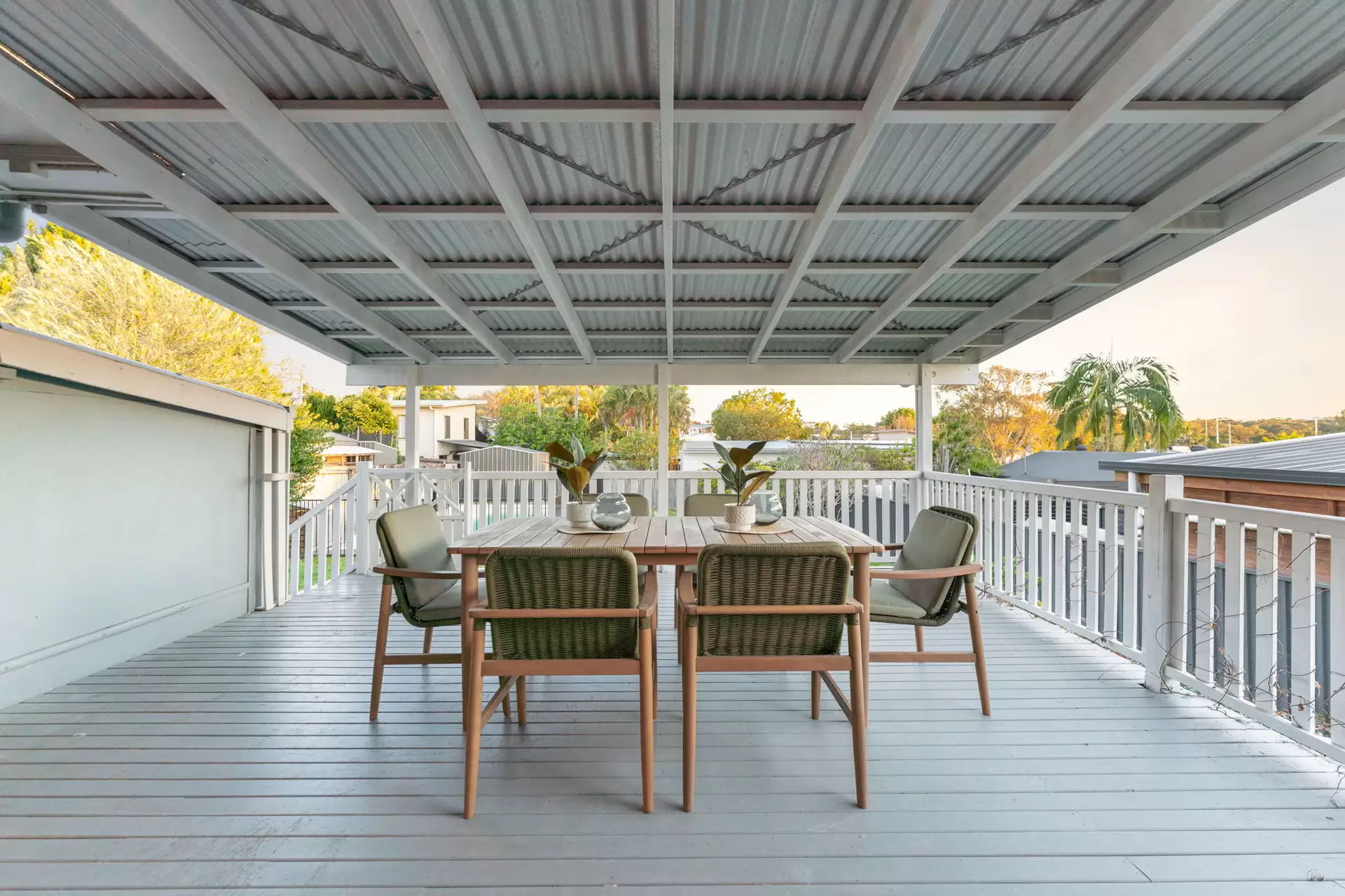 18 Bellevue Parade, Labrador For Sale by Queensland Sotheby's International Realty - image 1