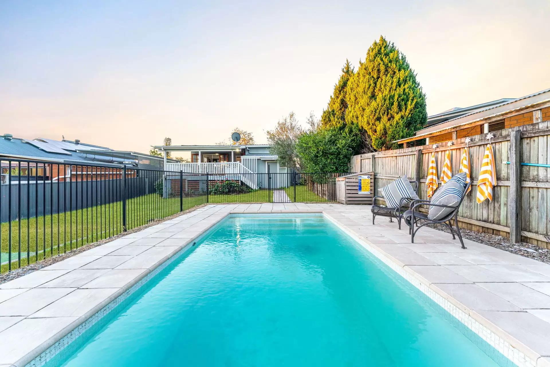 18 Bellevue Parade, Labrador For Sale by Queensland Sotheby's International Realty - image 1