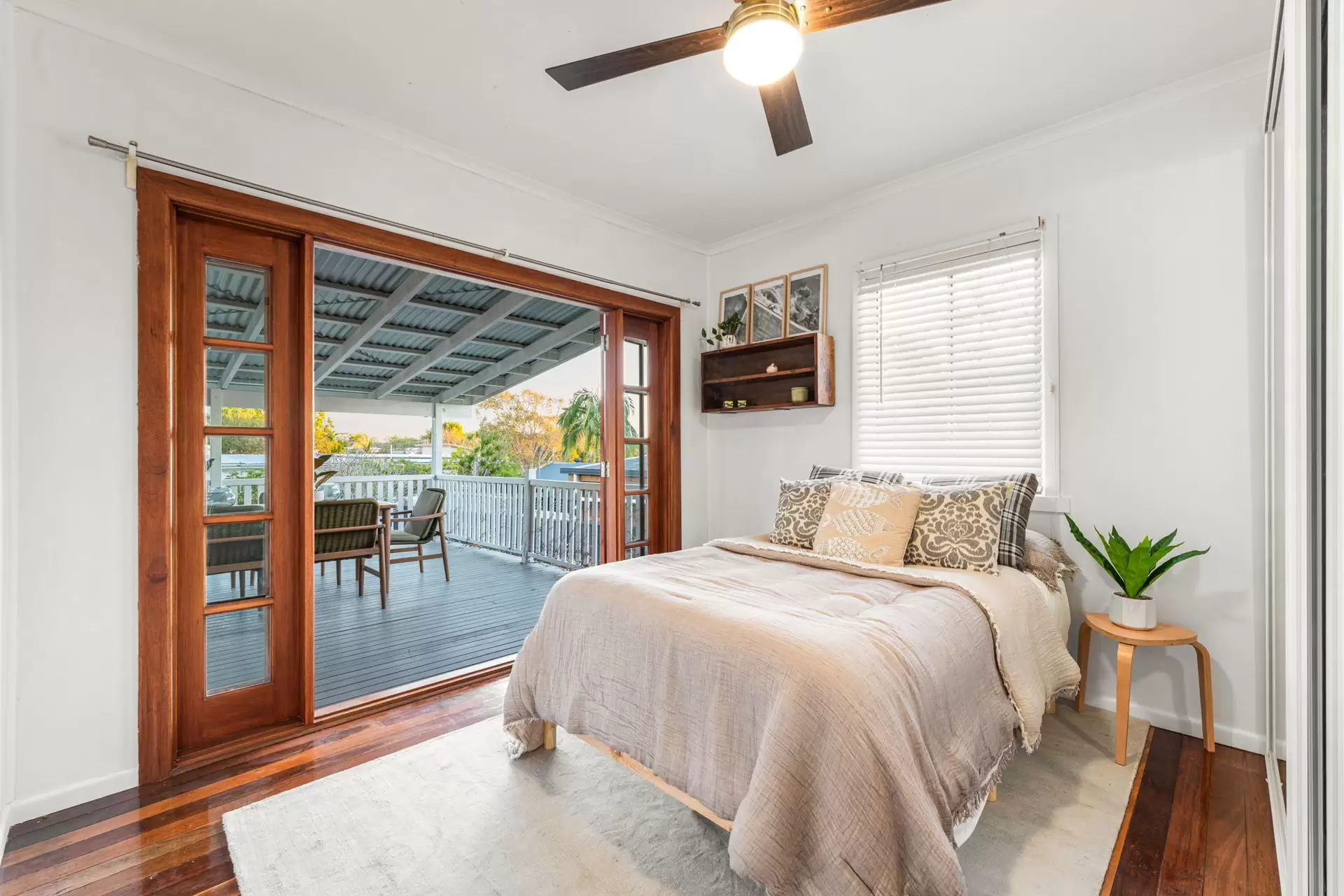18 Bellevue Parade, Labrador For Sale by Queensland Sotheby's International Realty - image 1