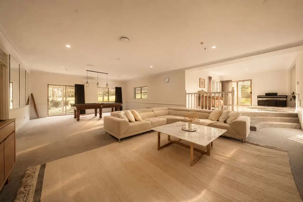 300 Teviot Road, Carbrook For Sale by Queensland Sotheby's International Realty - image 1