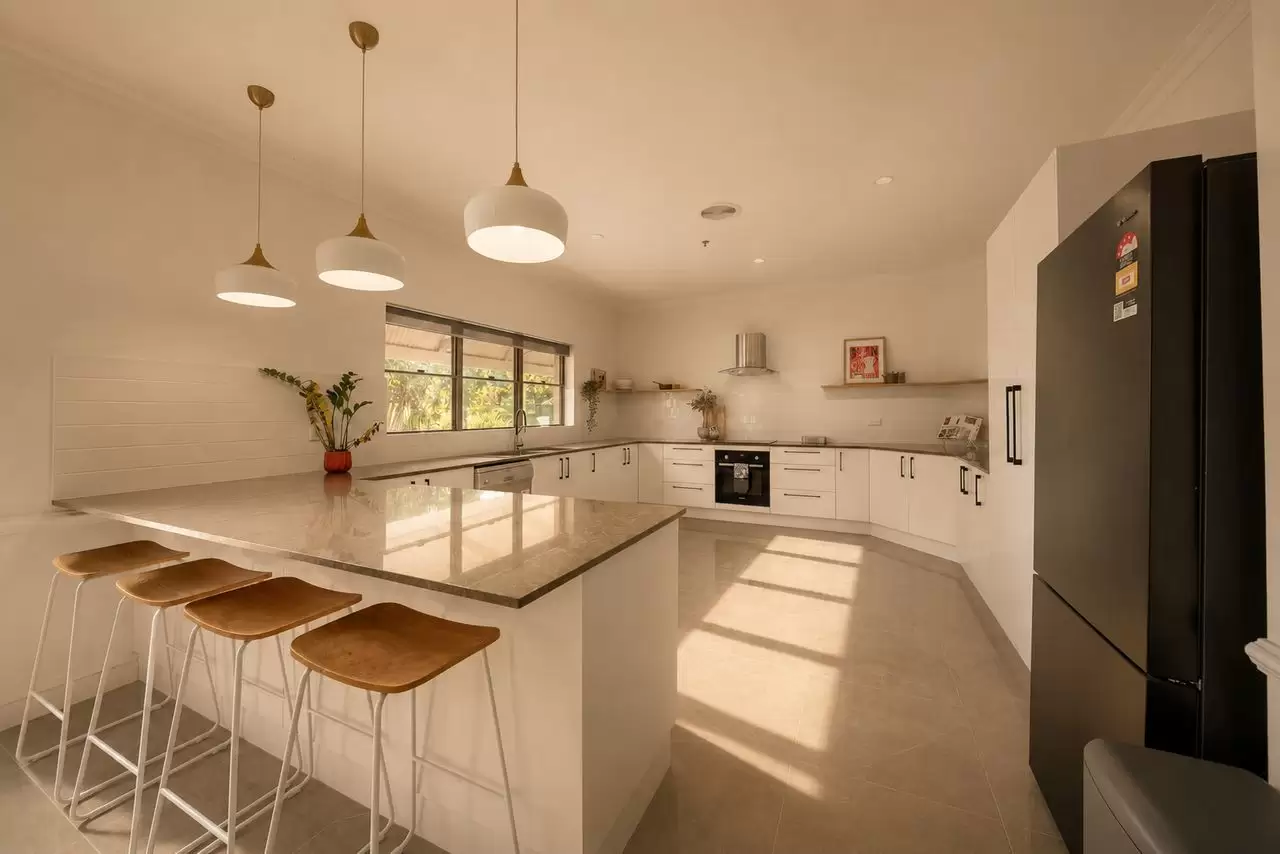 300 Teviot Road, Carbrook For Sale by Queensland Sotheby's International Realty - image 1