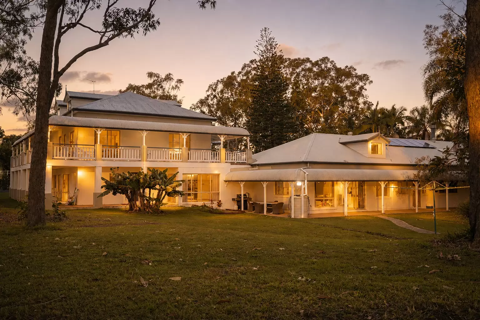300 Teviot Road, Carbrook For Sale by Queensland Sotheby's International Realty - image 1