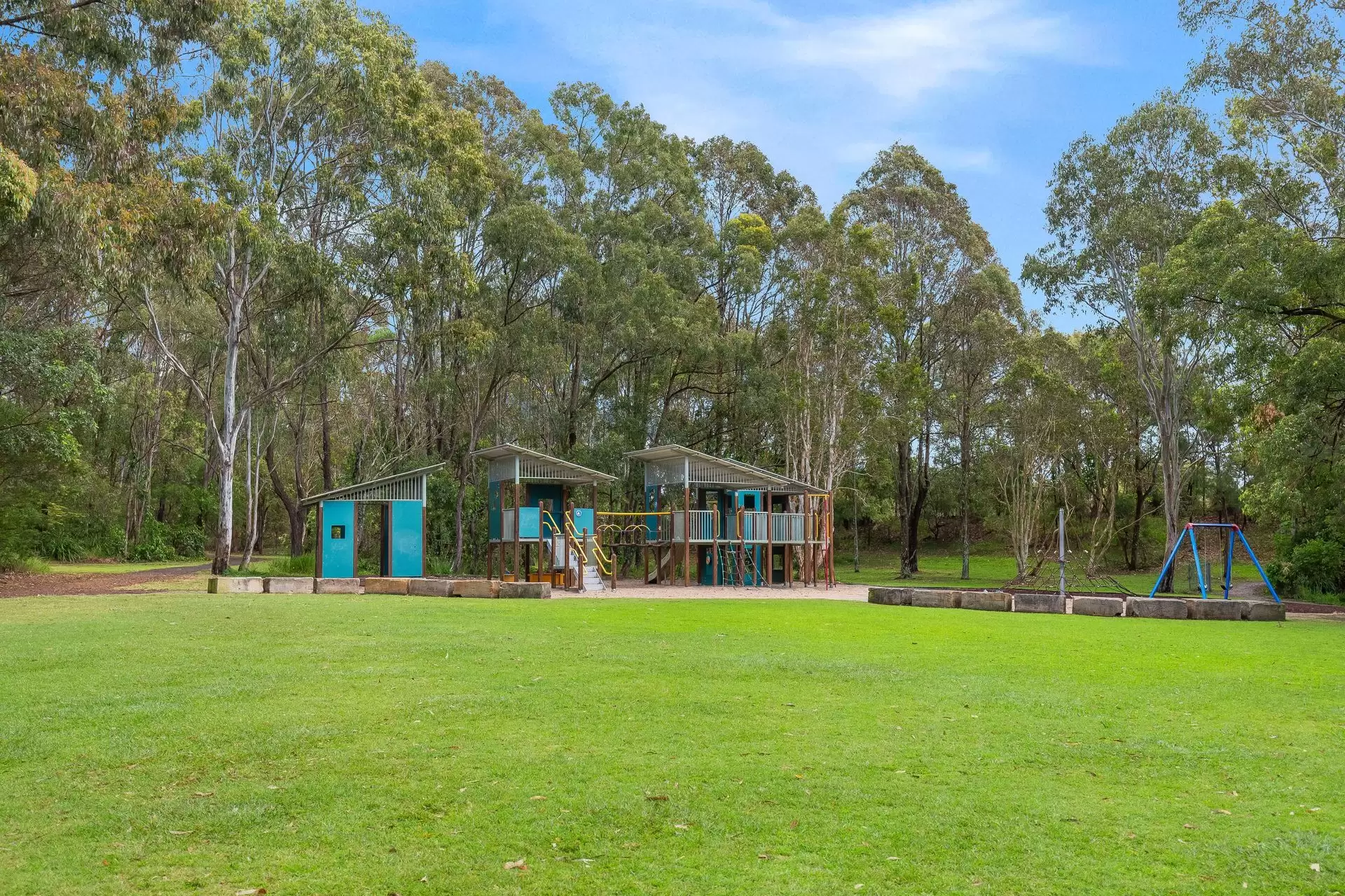 14 Riesling Street, Thornlands Sold by Queensland Sotheby's International Realty - image 1