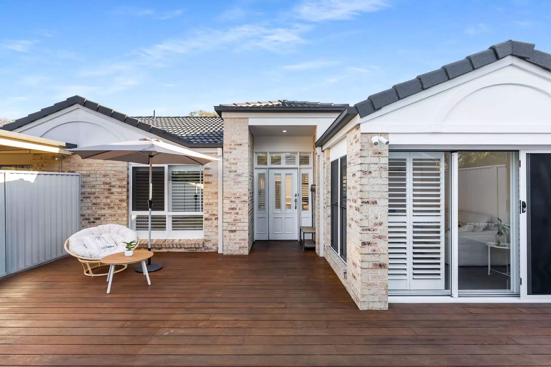 2/33 Gardiners Place, Southport For Sale by  - image 1