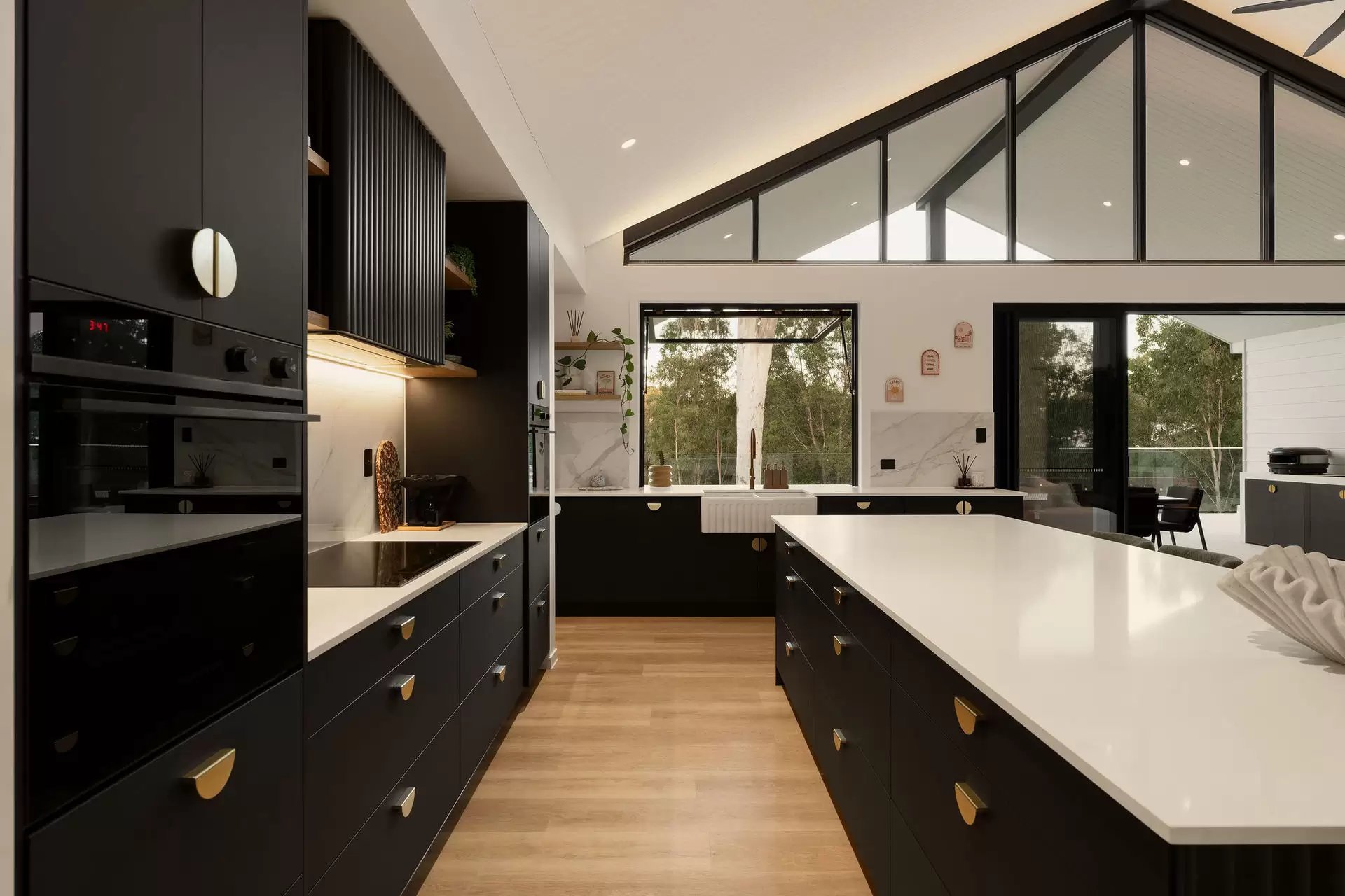 9 Honey Tree Court, Advancetown For Sale by Queensland Sotheby's International Realty - image 1