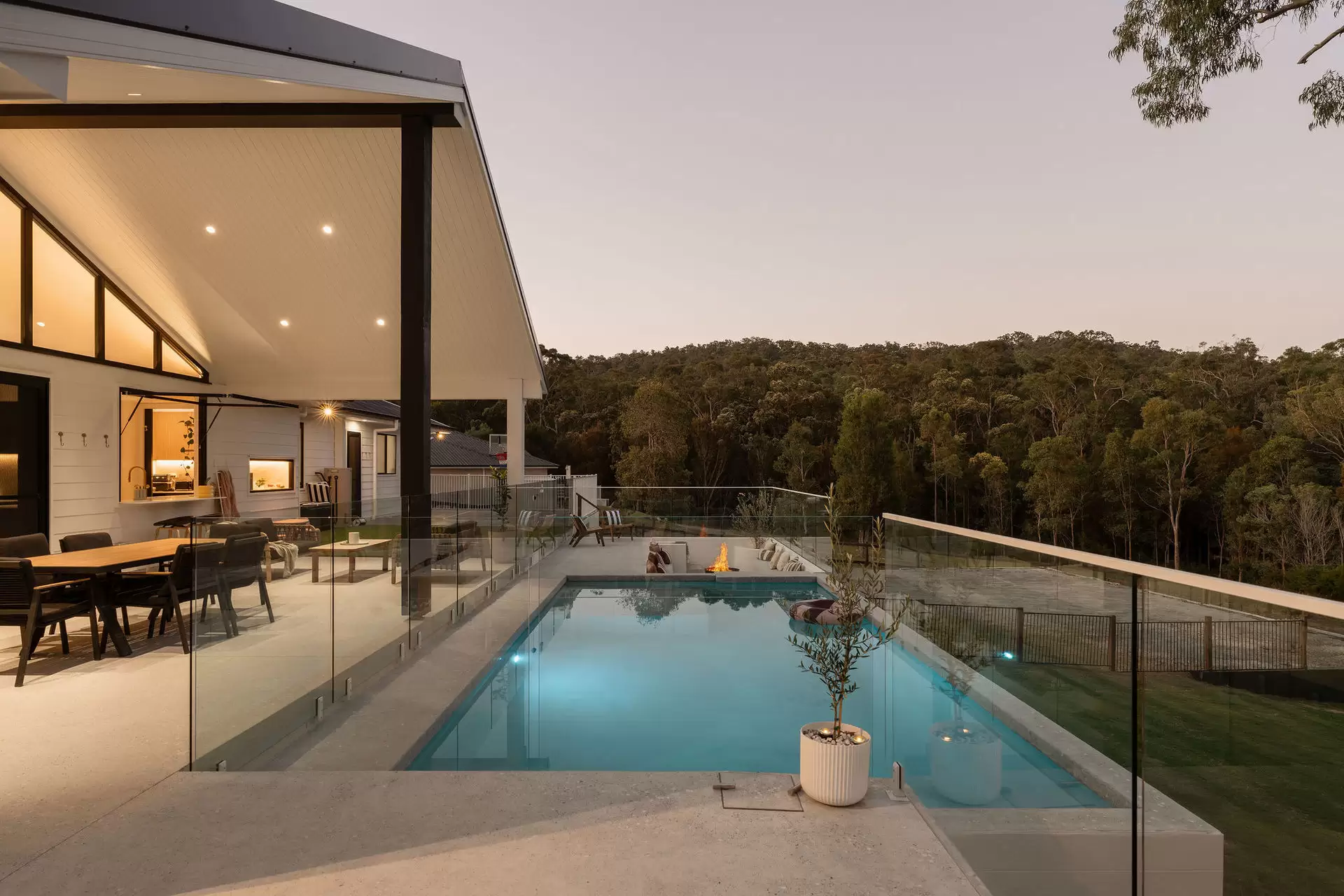 9 Honey Tree Court, Advancetown For Sale by Queensland Sotheby's International Realty - image 1