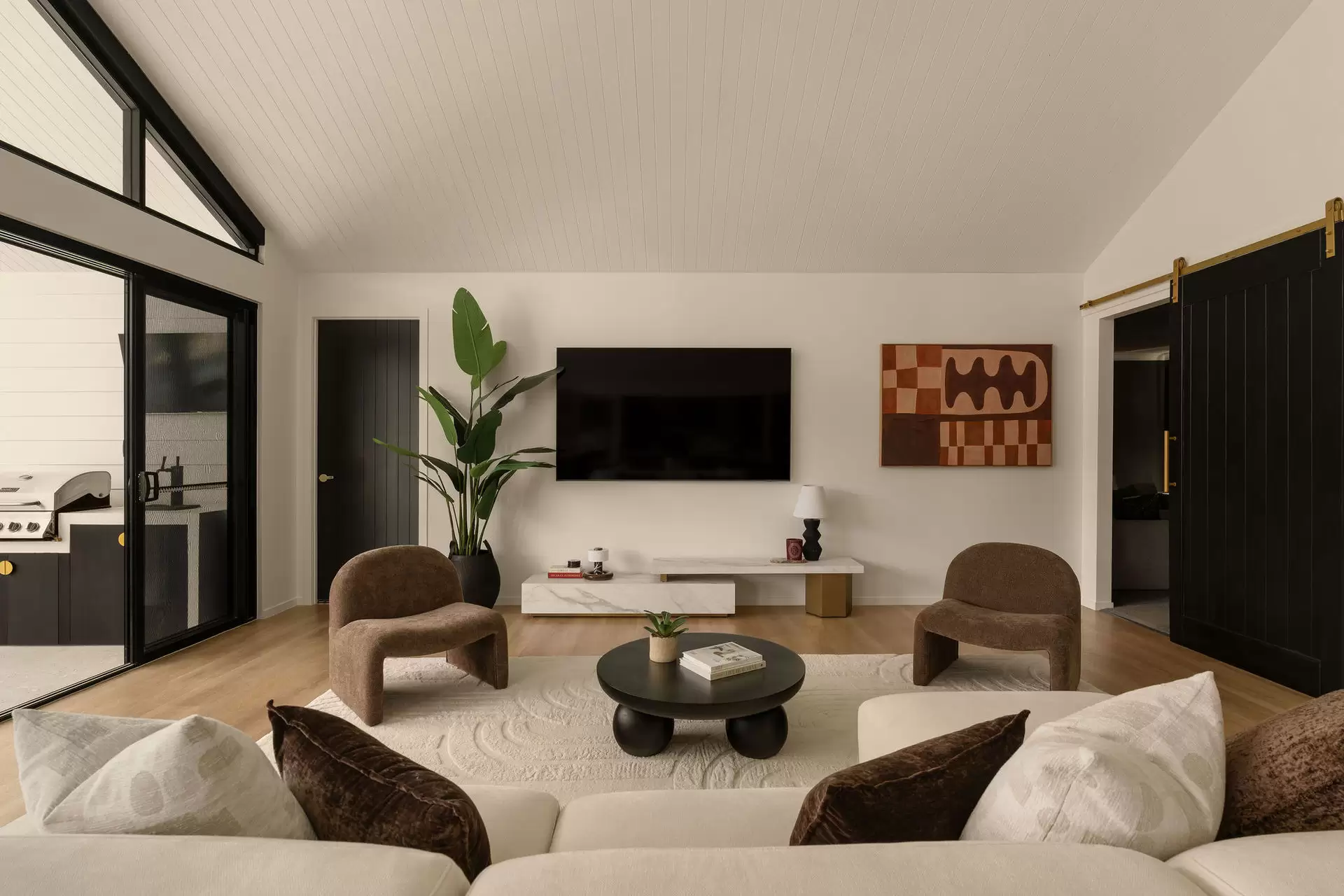 9 Honey Tree Court, Advancetown For Sale by Queensland Sotheby's International Realty - image 1