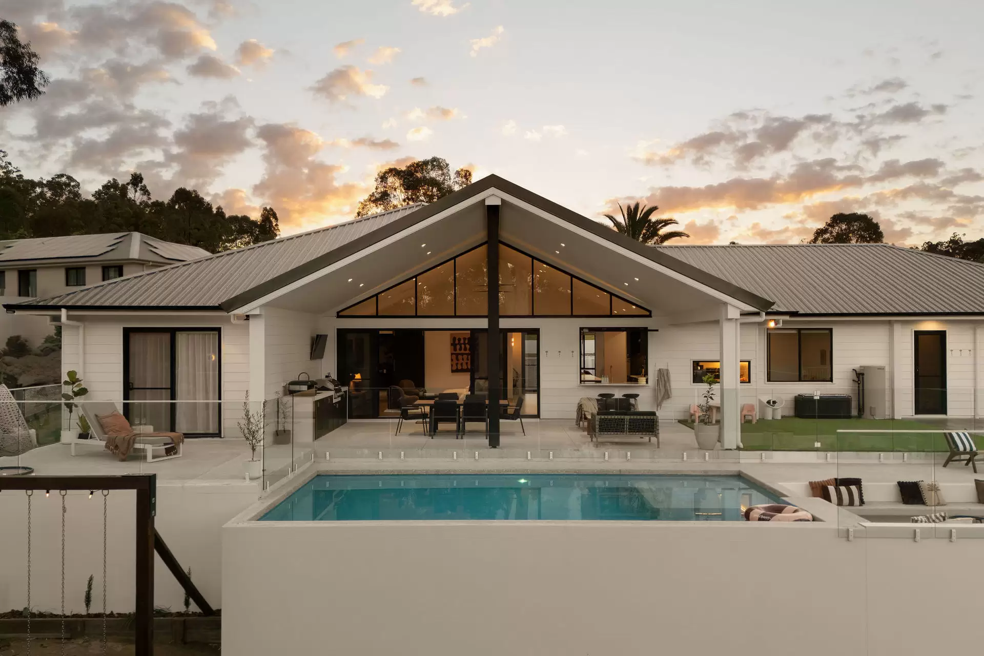 9 Honey Tree Court, Advancetown For Sale by Queensland Sotheby's International Realty - image 1