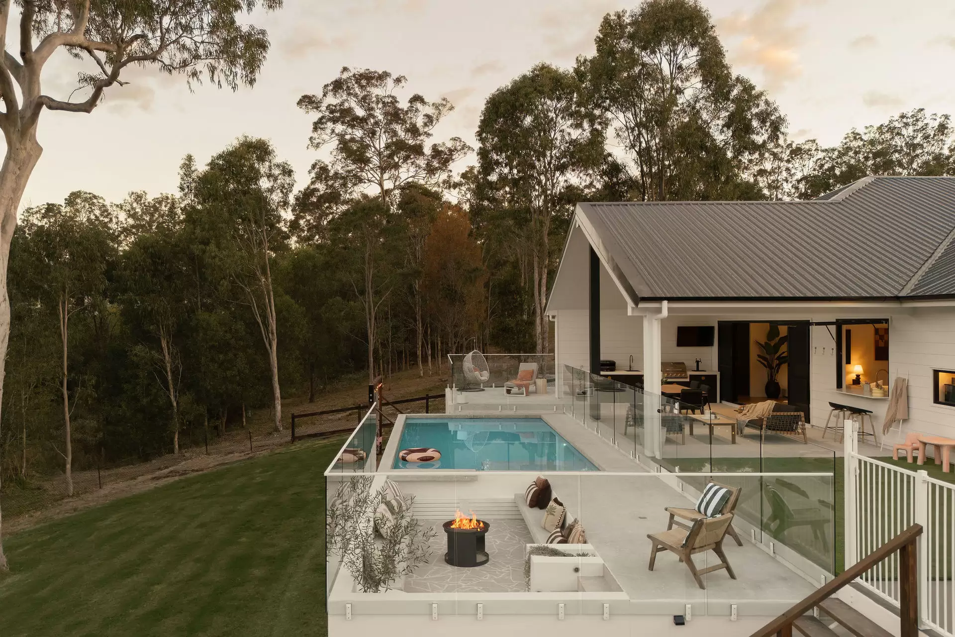 9 Honey Tree Court, Advancetown For Sale by Queensland Sotheby's International Realty - image 1