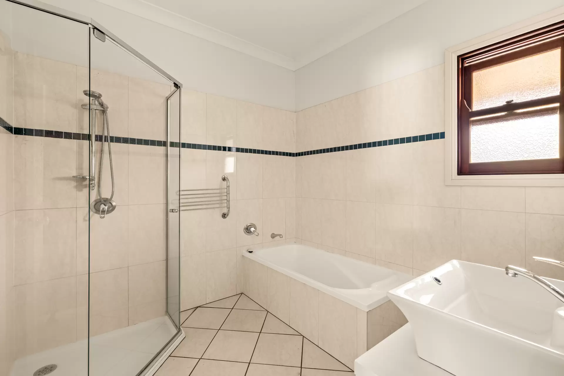 30 Nelson  Street, Kalinga For Sale by Queensland Sotheby's International Realty - image 1