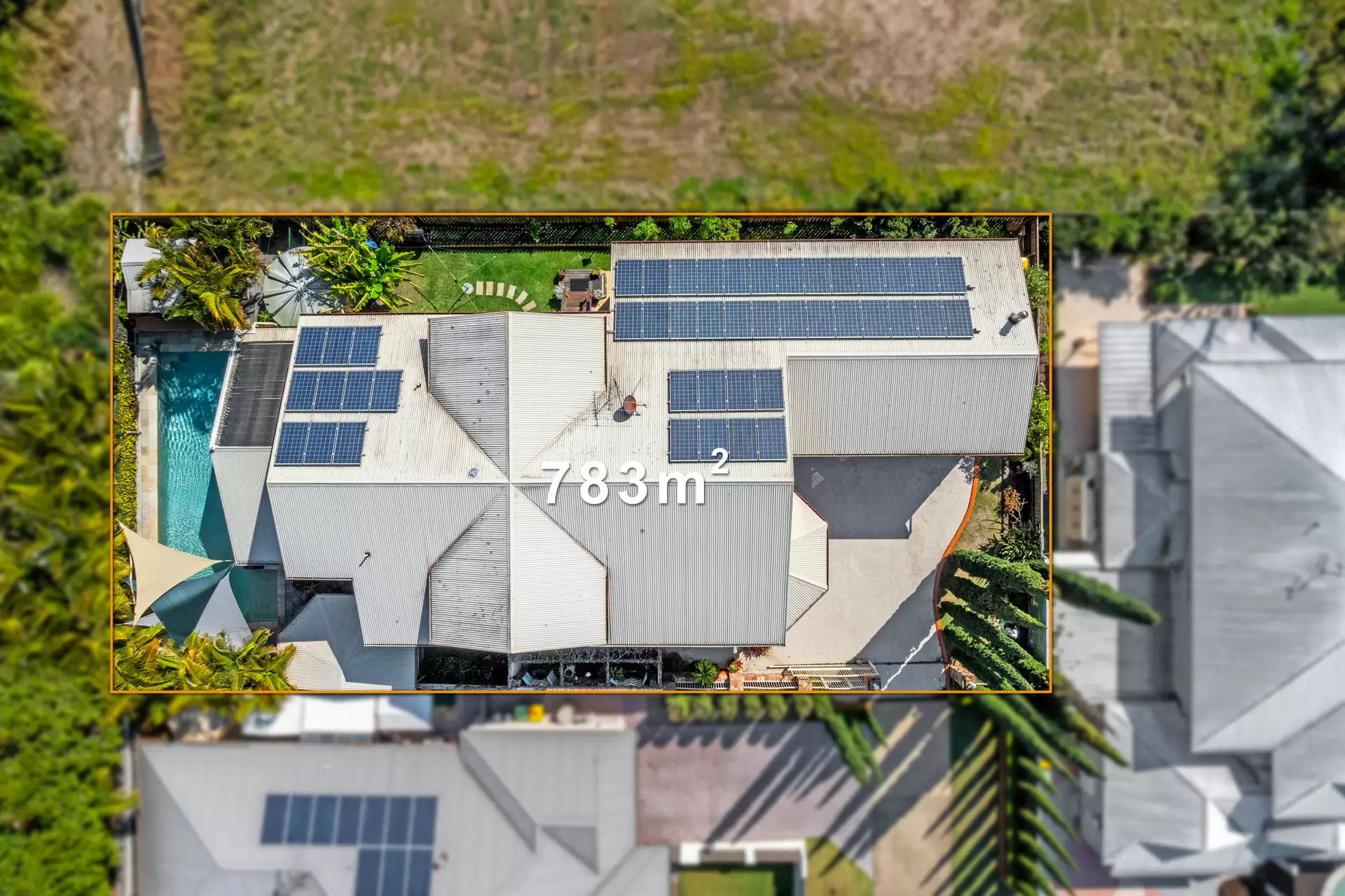 4 Casey Close, Ormiston For Sale by Queensland Sotheby's International Realty - image 1