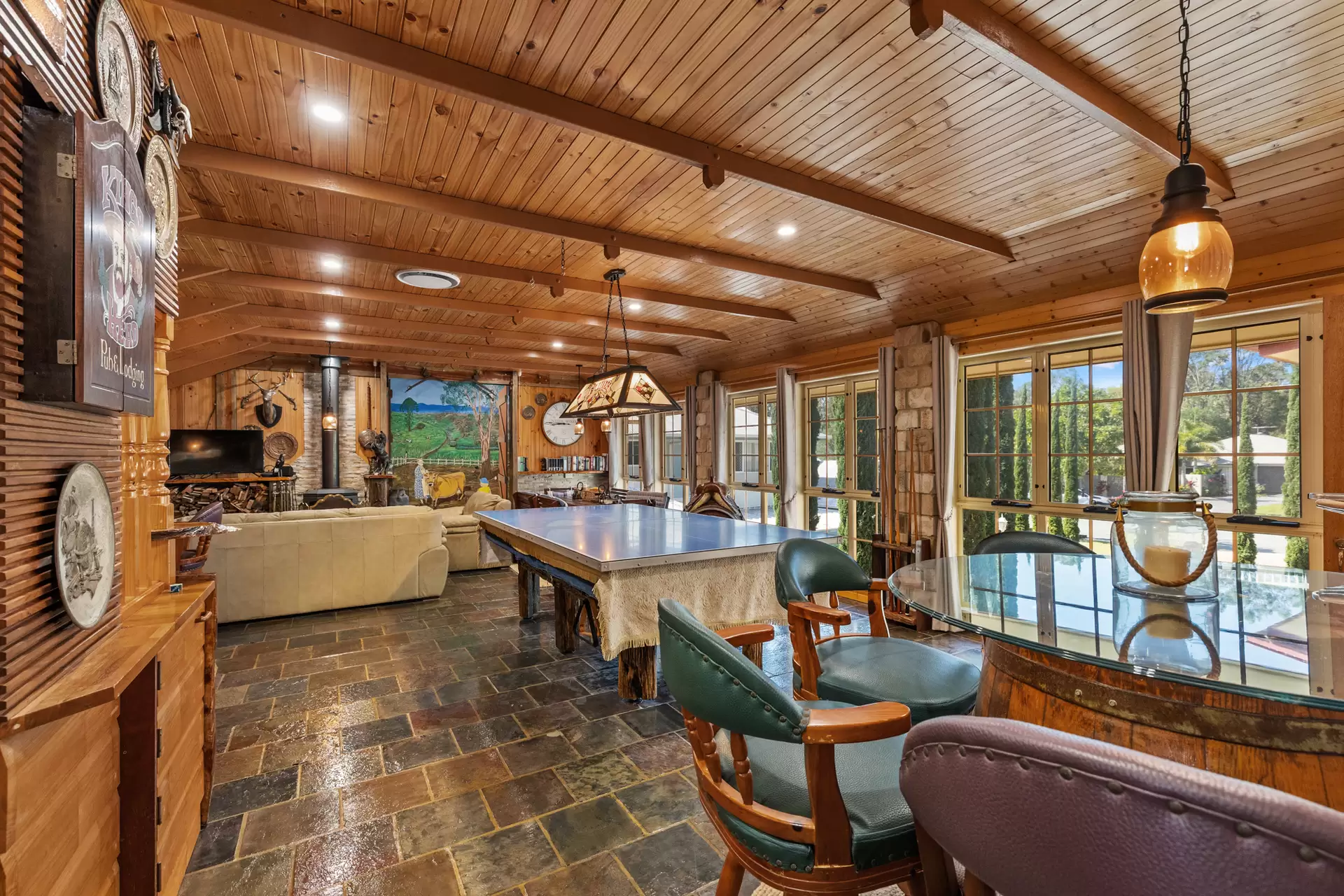 4 Casey Close, Ormiston For Sale by Queensland Sotheby's International Realty - image 1