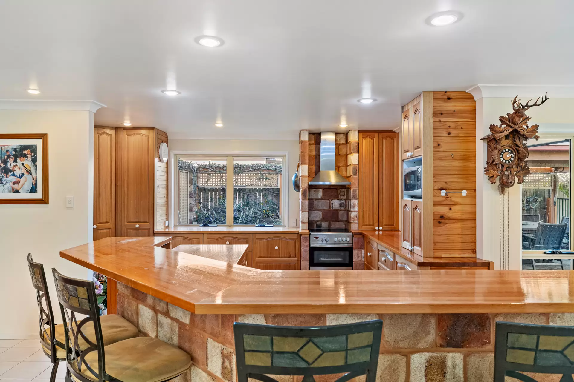 4 Casey Close, Ormiston For Sale by Queensland Sotheby's International Realty - image 1