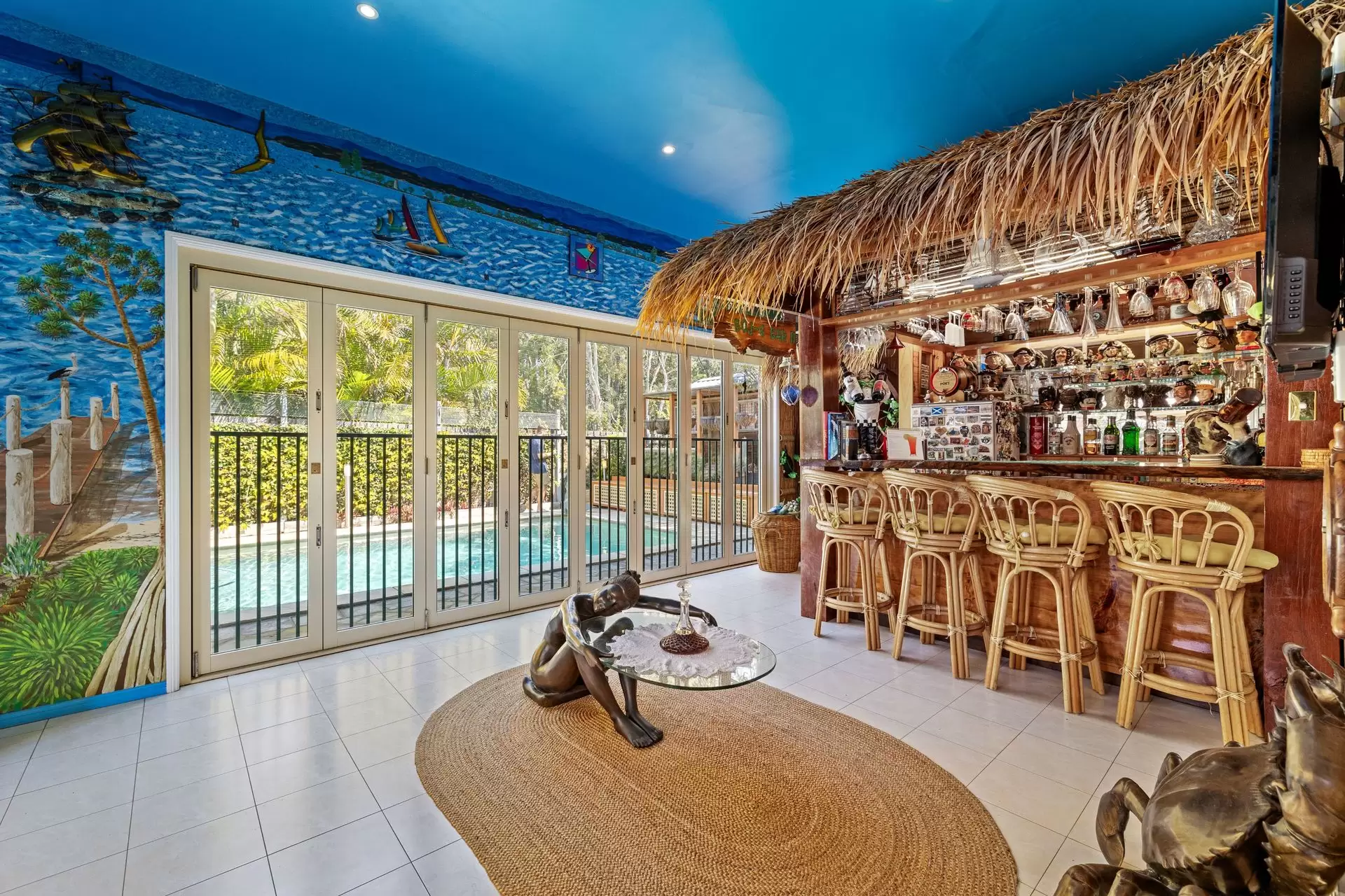 4 Casey Close, Ormiston For Sale by Queensland Sotheby's International Realty - image 1