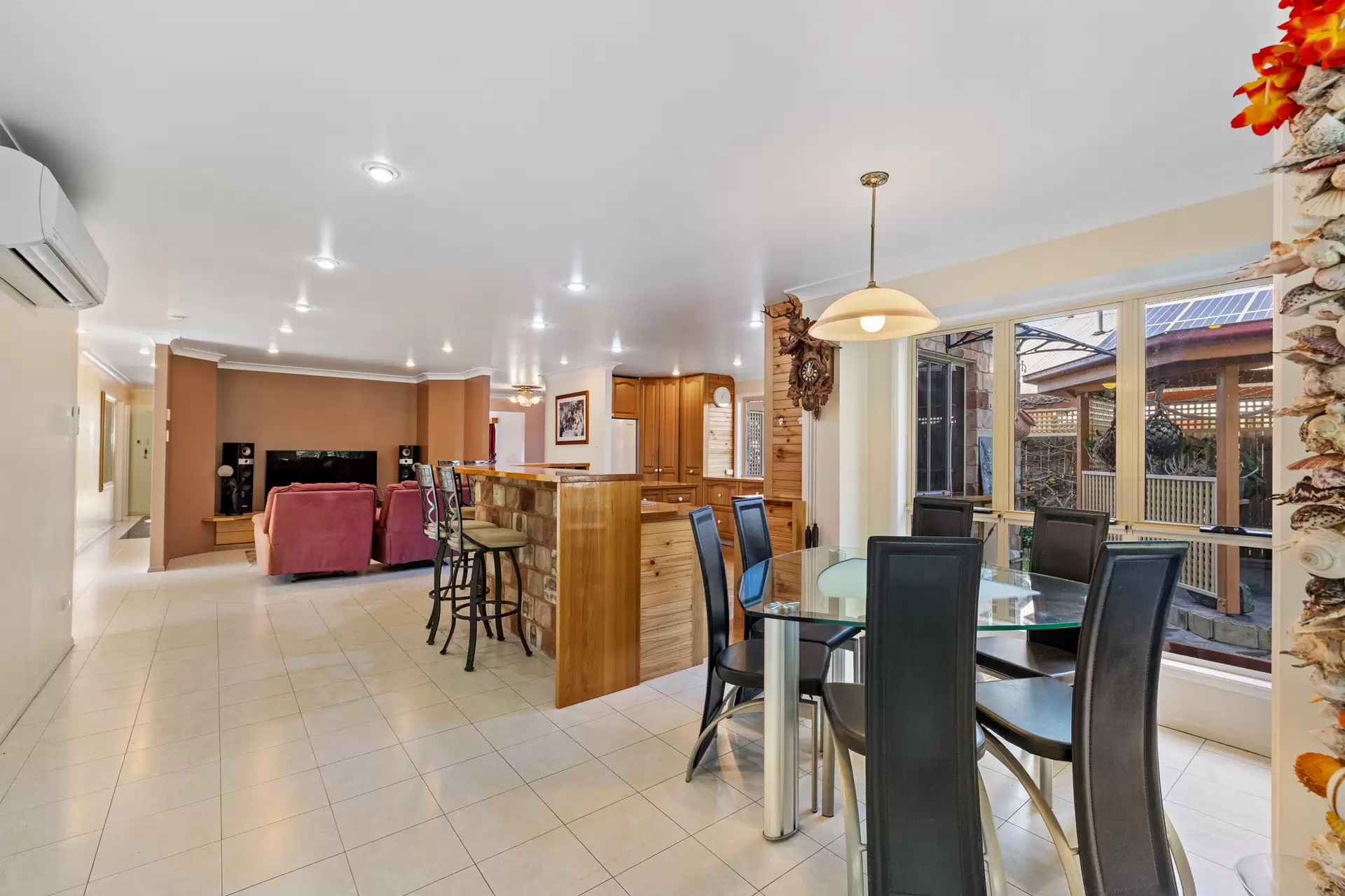 4 Casey Close, Ormiston For Sale by Queensland Sotheby's International Realty - image 1