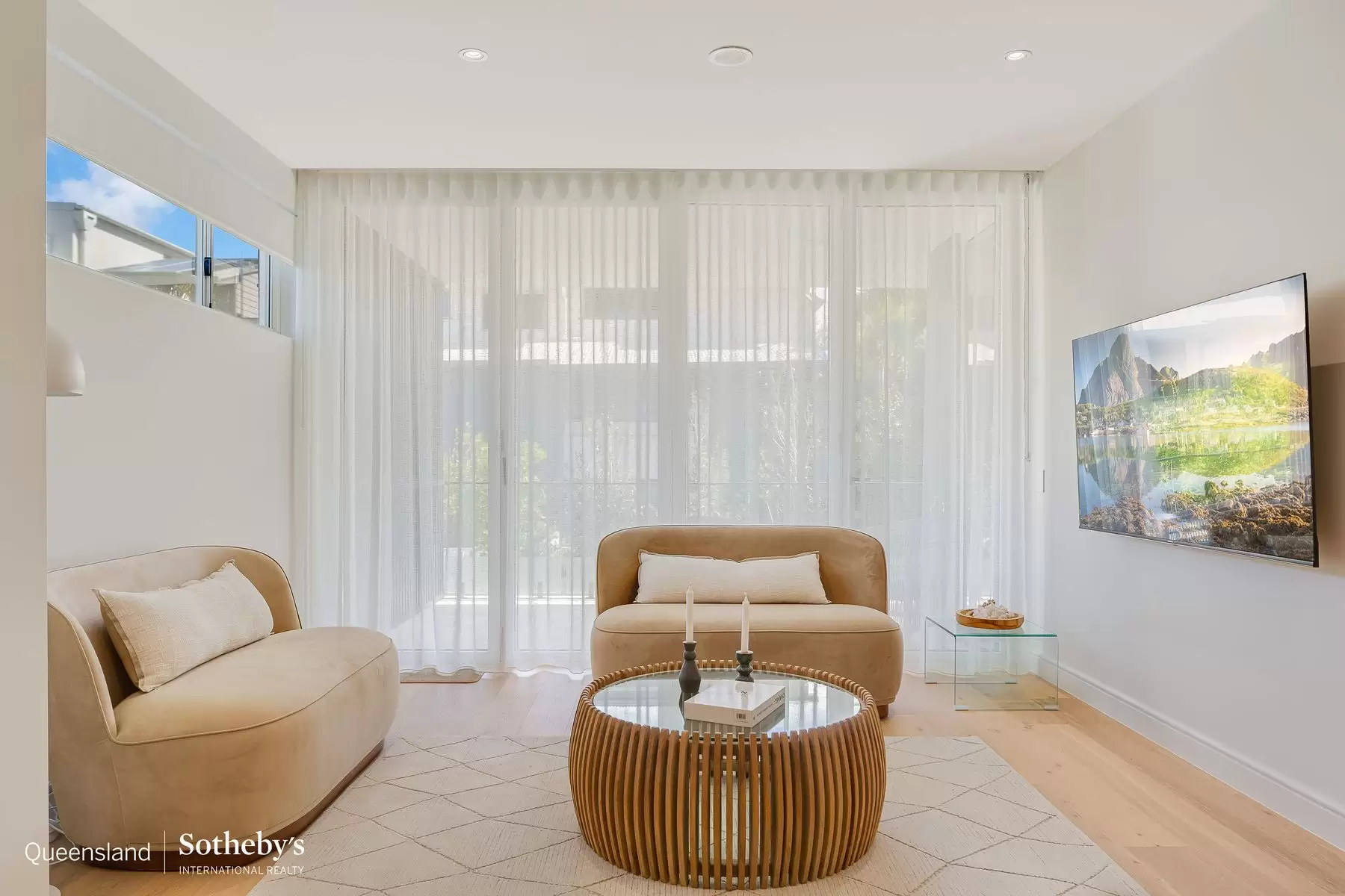 201-302 /439 Esplanade, Manly For Sale by Queensland Sotheby's International Realty - image 1