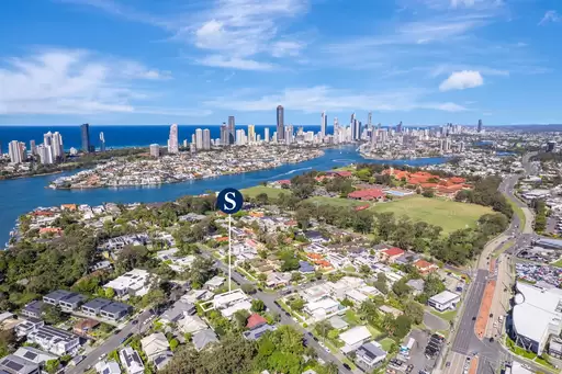 2/19 Charlton Street, Southport For Sale by Queensland Sotheby's International Realty