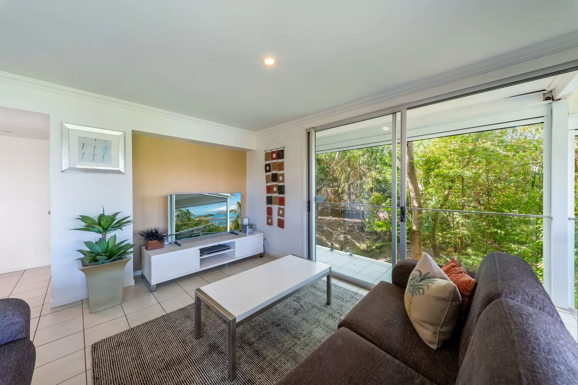 Oasis 18, 5 Banksia Court, Hamilton Island For Sale by Queensland Sotheby's International Realty - image 1