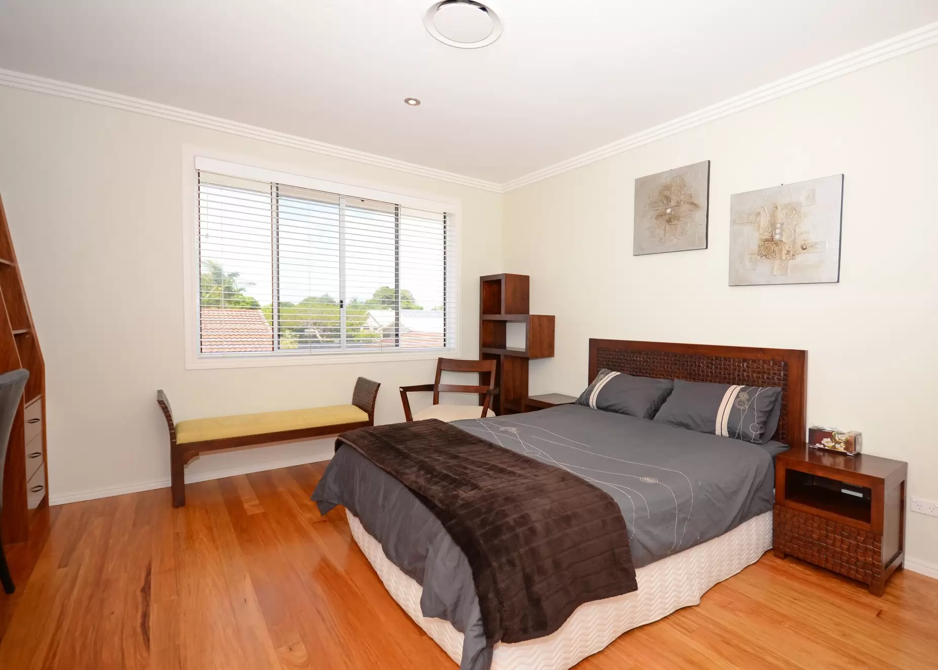 127 Esplanade, Point Vernon Sold by Queensland Sotheby's International Realty - image 1