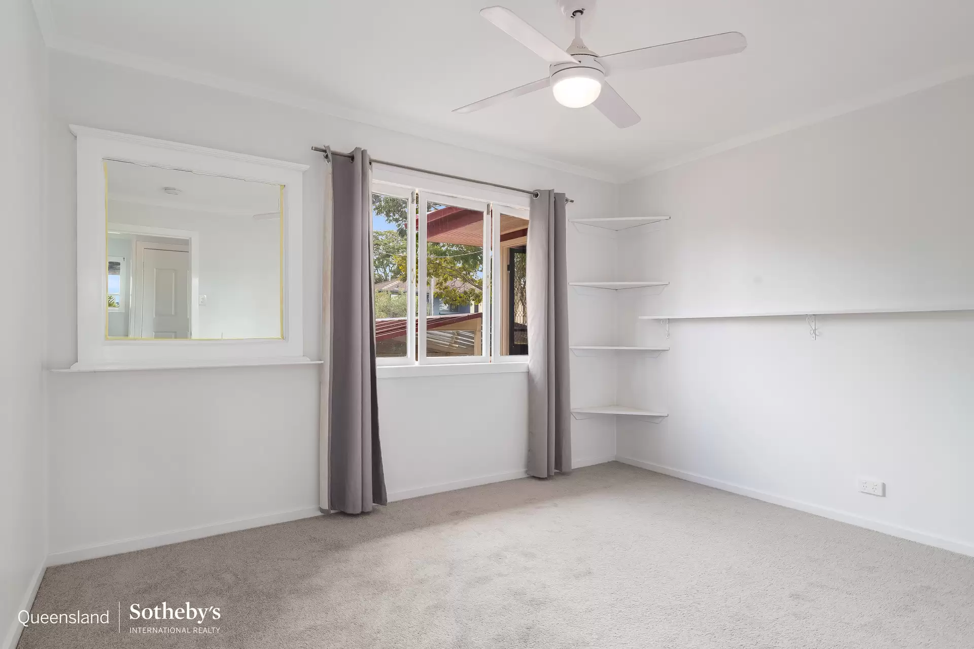 3 Knight Street, Alexandra Hills For Sale by Queensland Sotheby's International Realty - image 1