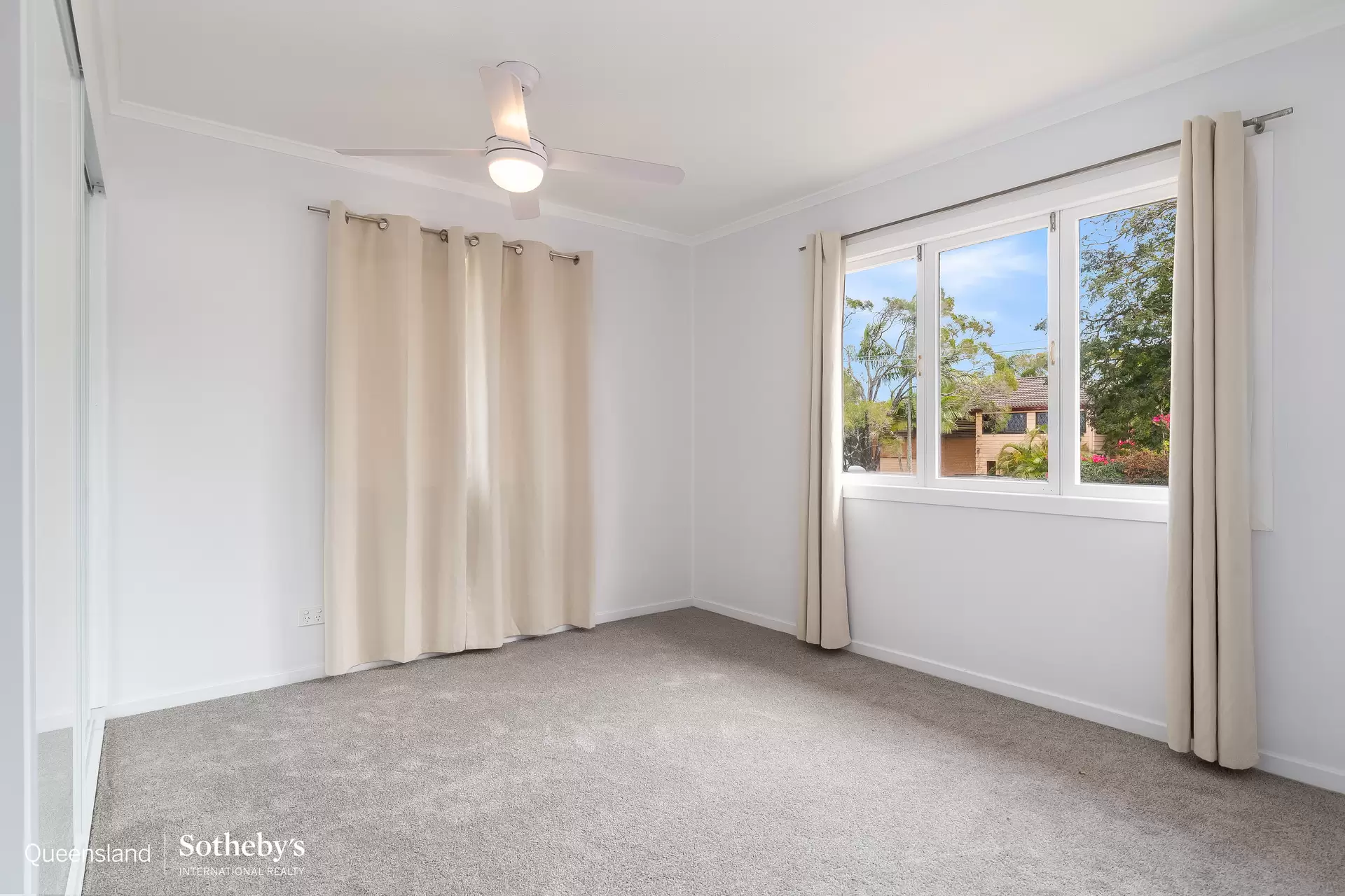 3 Knight Street, Alexandra Hills For Sale by Queensland Sotheby's International Realty - image 1
