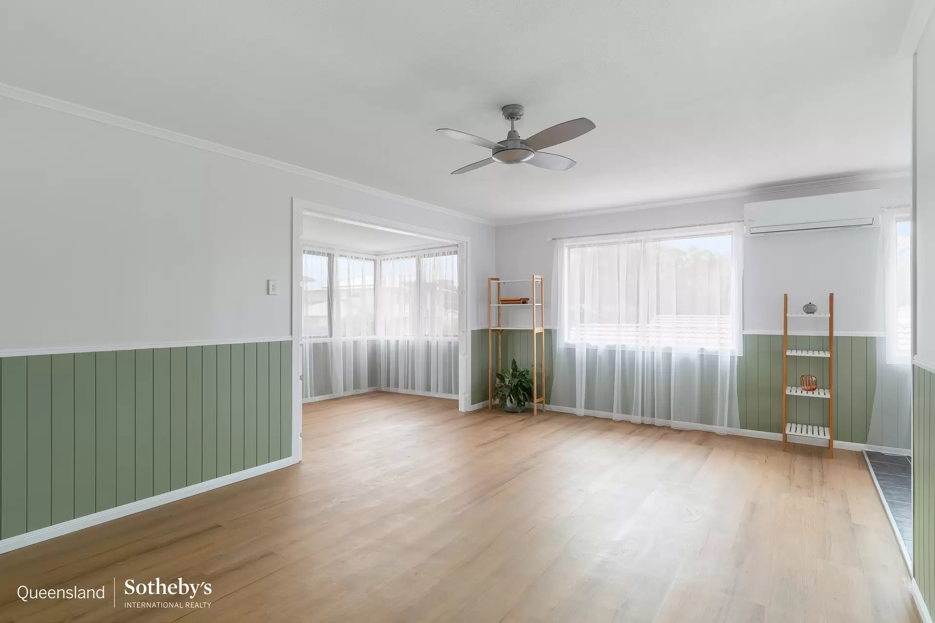 3 Knight Street, Alexandra Hills For Sale by Queensland Sotheby's International Realty - image 1