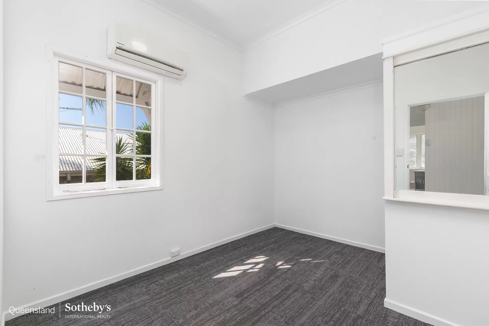 145 Passage Street, Cleveland For Sale by Queensland Sotheby's International Realty - image 1