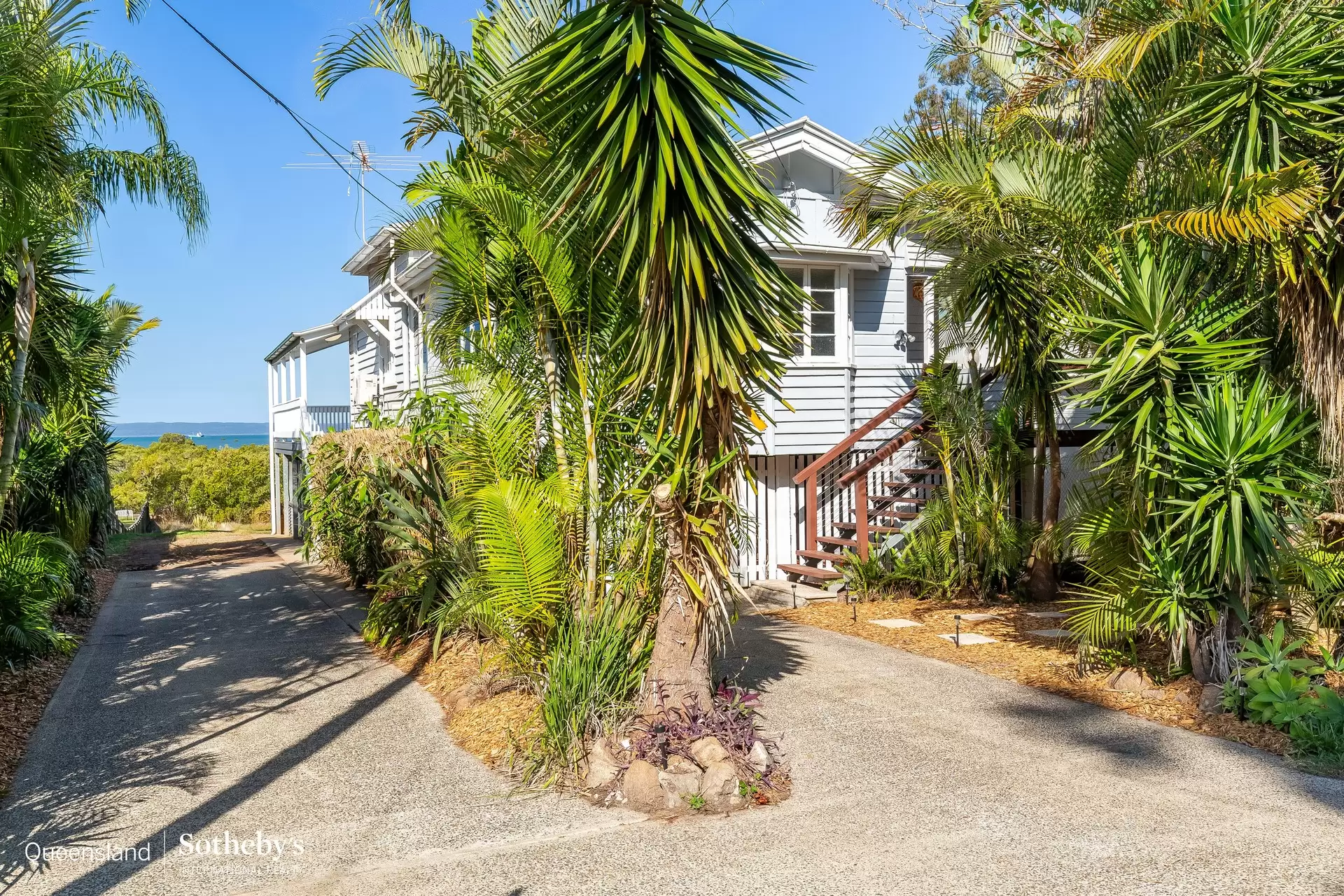 145 Passage Street, Cleveland For Sale by Queensland Sotheby's International Realty - image 1