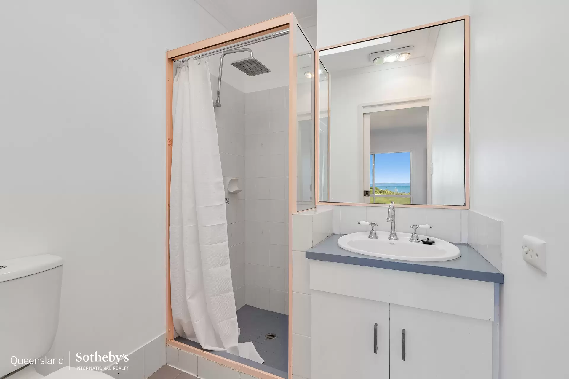 145 Passage Street, Cleveland For Sale by Queensland Sotheby's International Realty - image 1
