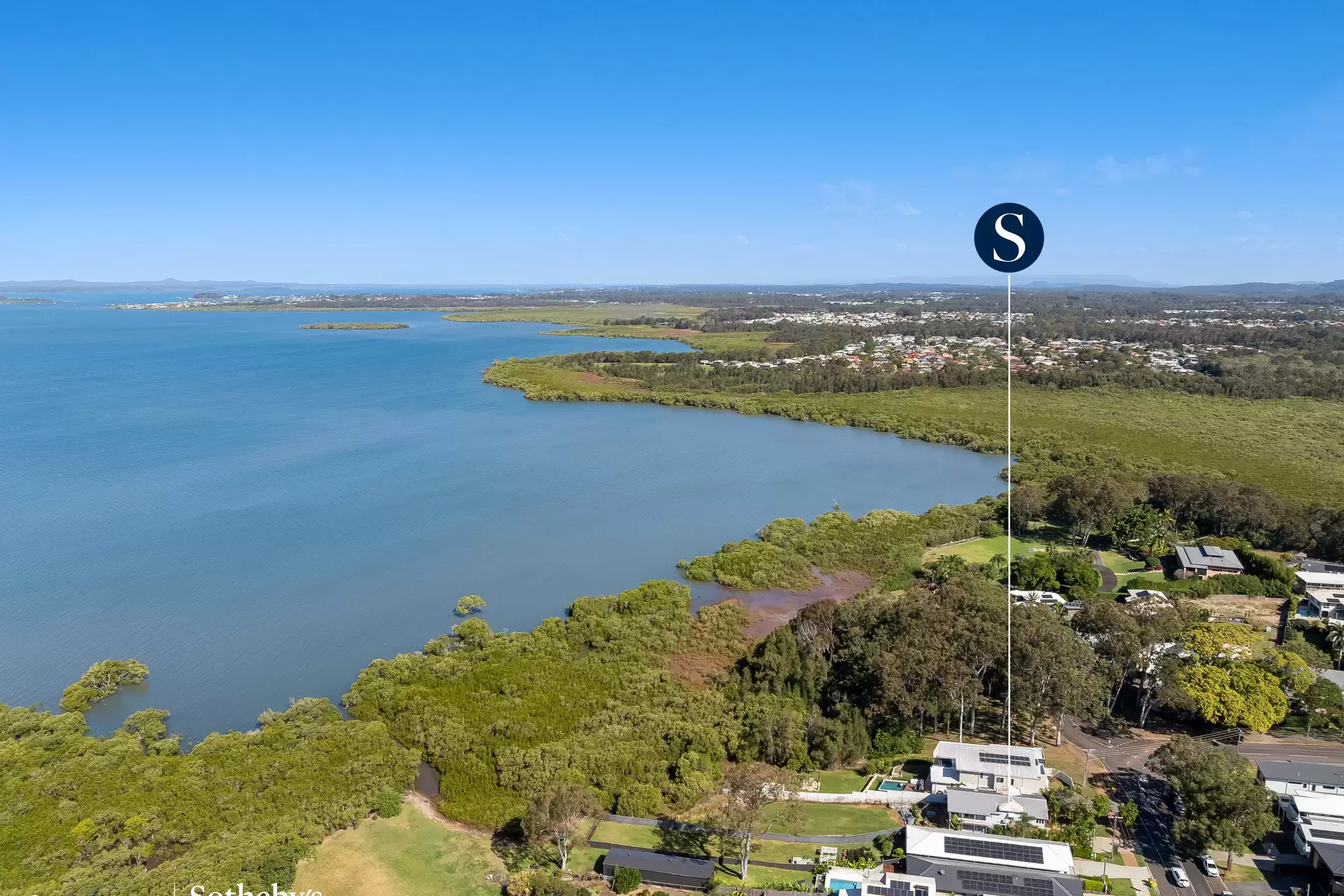 145 Passage Street, Cleveland For Sale by Queensland Sotheby's International Realty - image 1