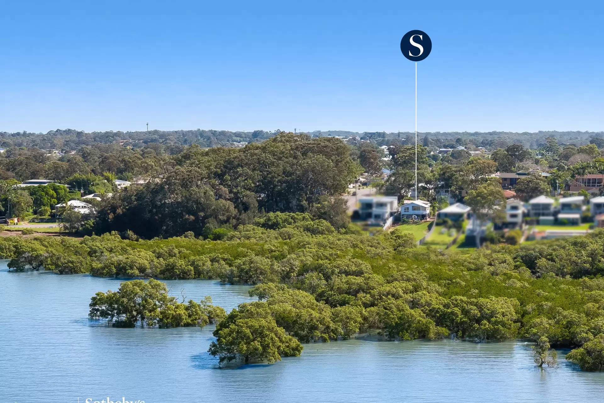 145 Passage Street, Cleveland For Sale by Queensland Sotheby's International Realty - image 1