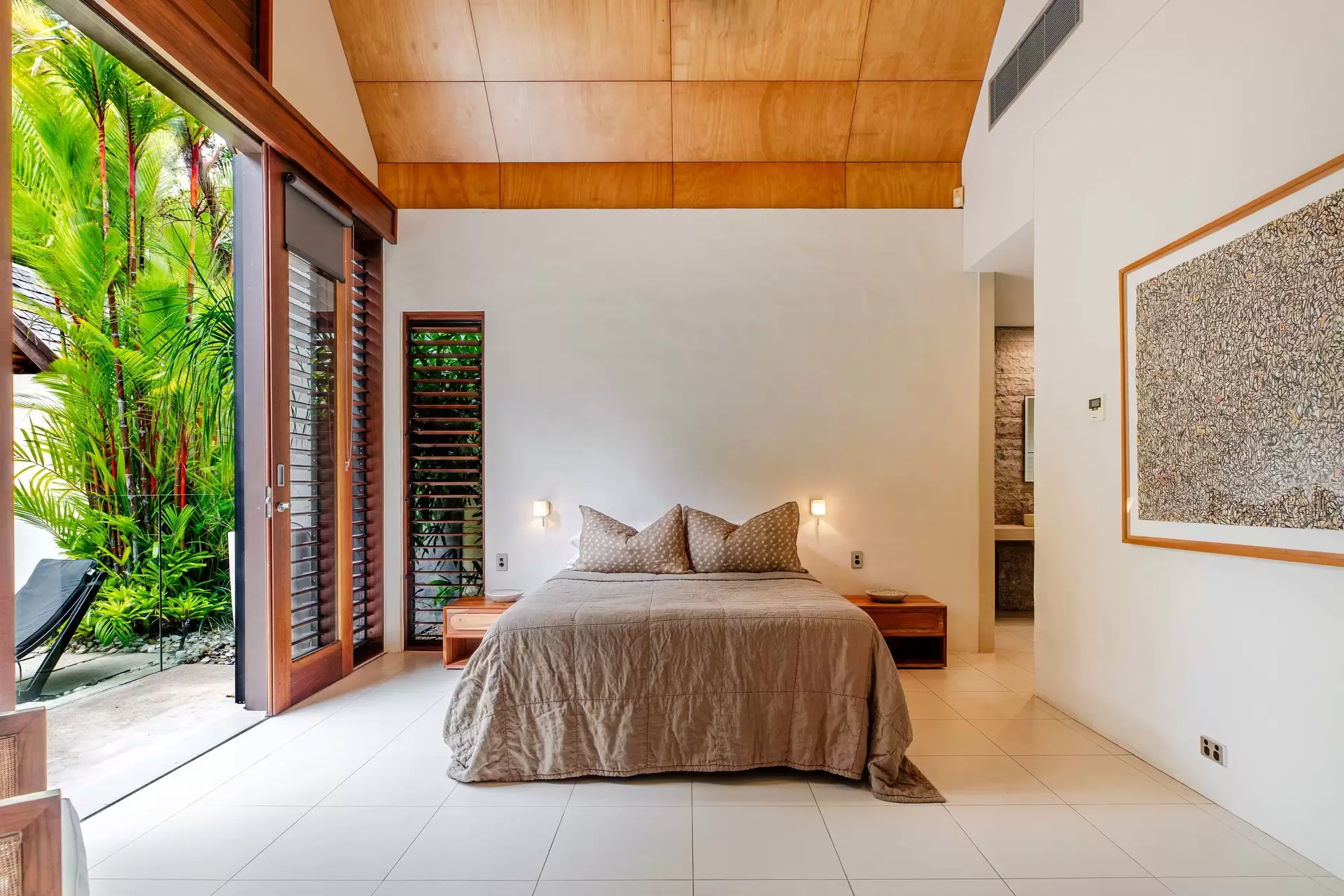 4 Bale Drive, Port Douglas For Sale by Queensland Sotheby's International Realty - image 1
