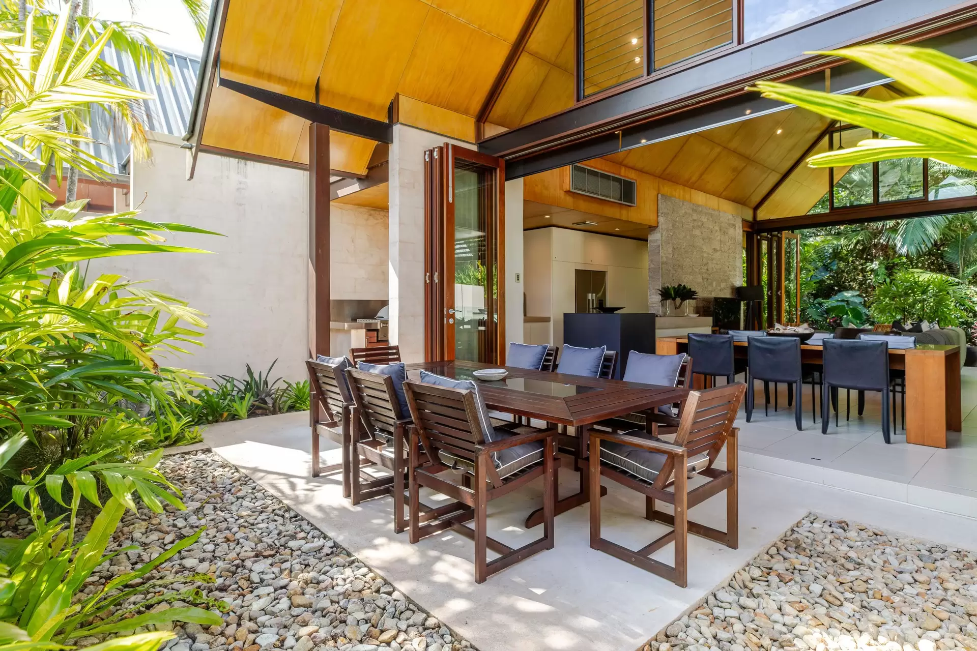 4 Bale Drive, Port Douglas For Sale by Queensland Sotheby's International Realty - image 1