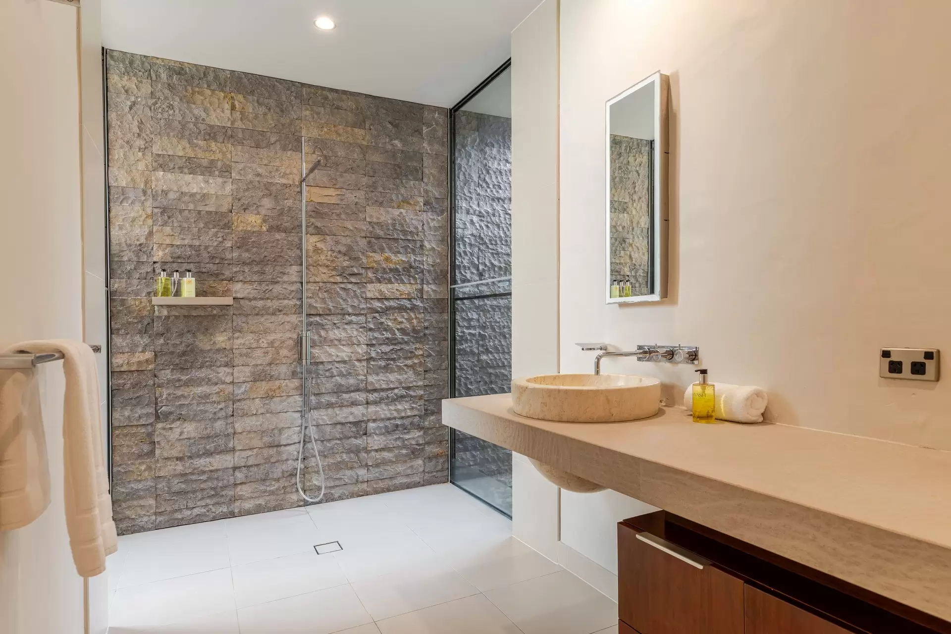 4 Bale Drive, Port Douglas For Sale by Queensland Sotheby's International Realty - image 1