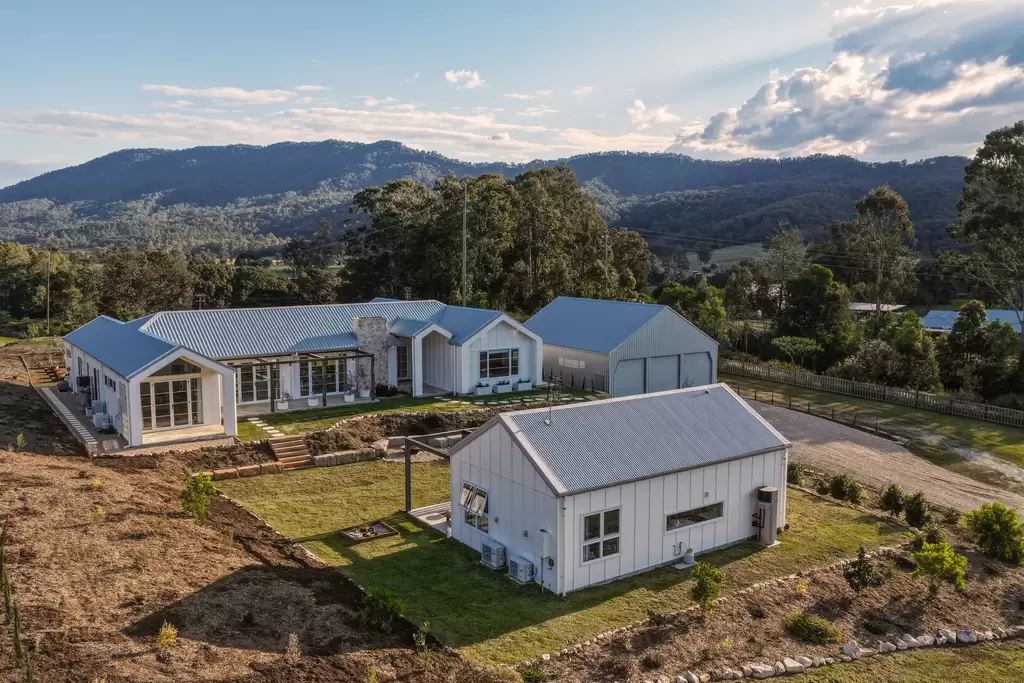 6 Timothy  Place, Benobble For Sale by 